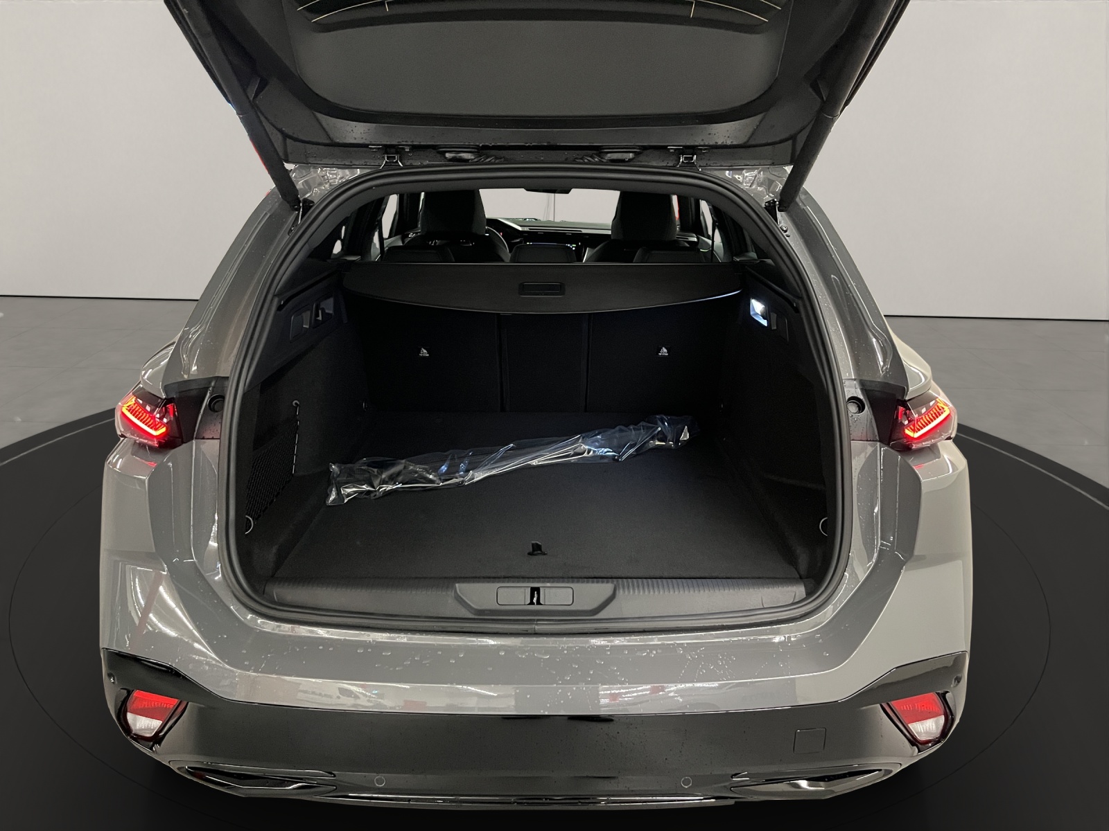 PEUGEOT 308 SW 1.2 Hybrid GT-image-15