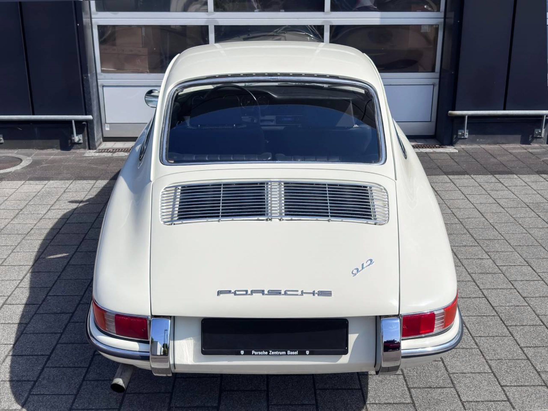 PORSCHE 912 Coupé (Karmann)-image-11