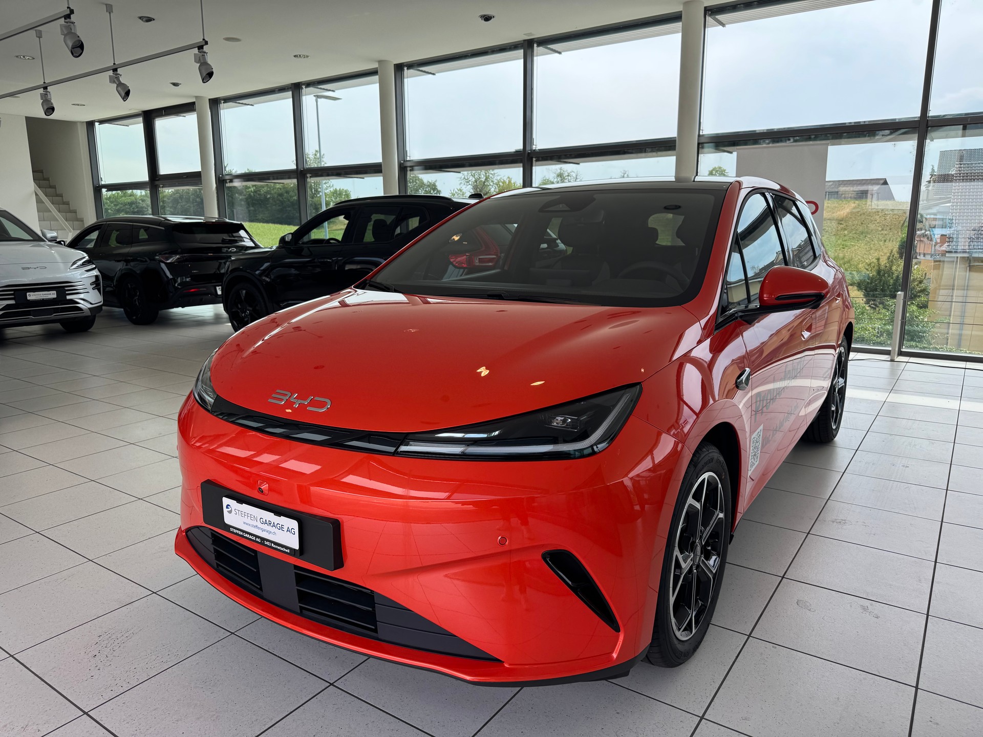 BYD G DM-i-showroom-element-3