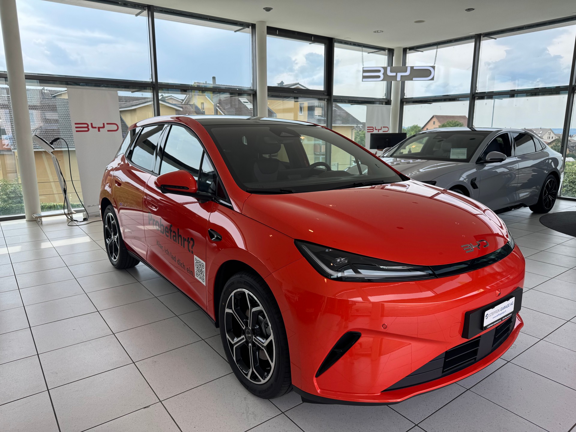 BYD G DM-i-showroom-element-2