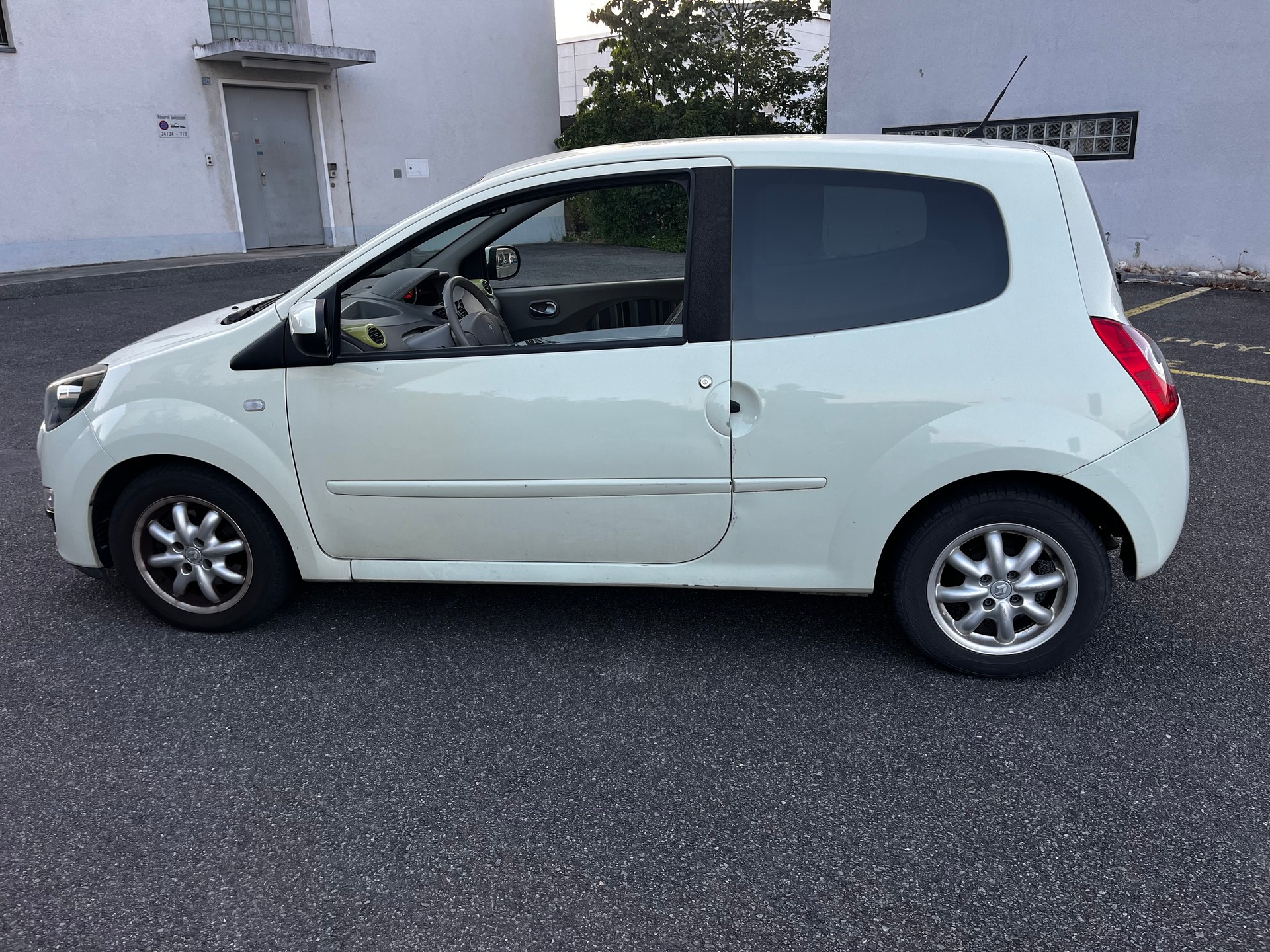 RENAULT Twingo 1.2 16V Dynamique-image-5