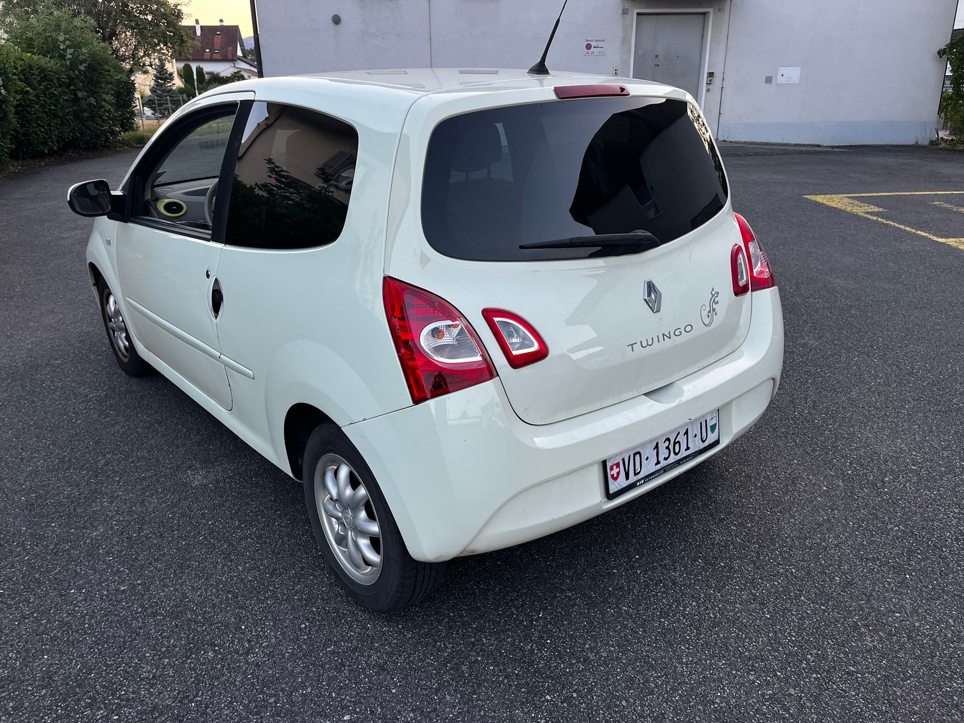 RENAULT Twingo 1.2 16V Dynamique-image-2