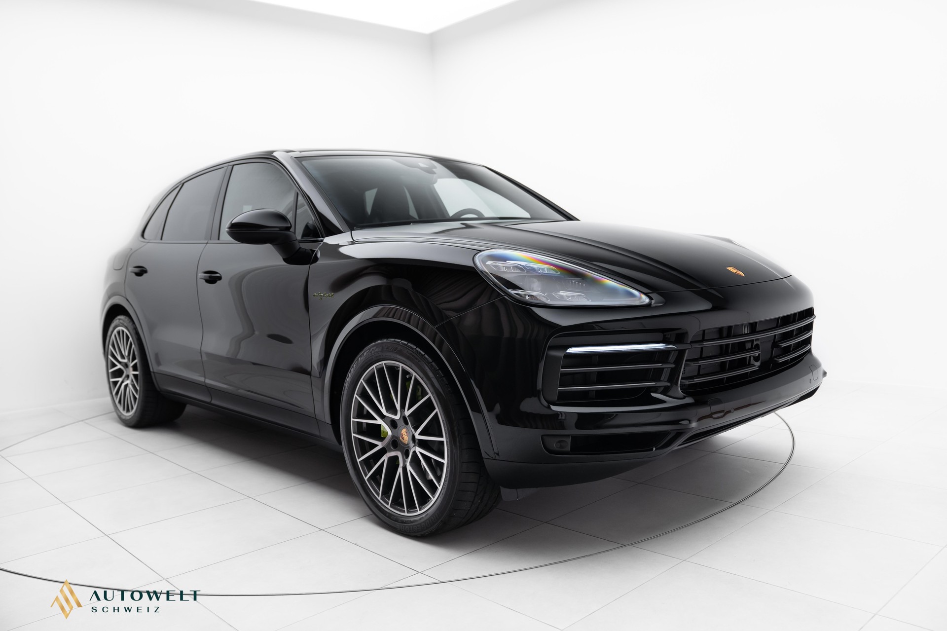 PORSCHE Cayenne E-Hybrid Platinum Edition-image-0