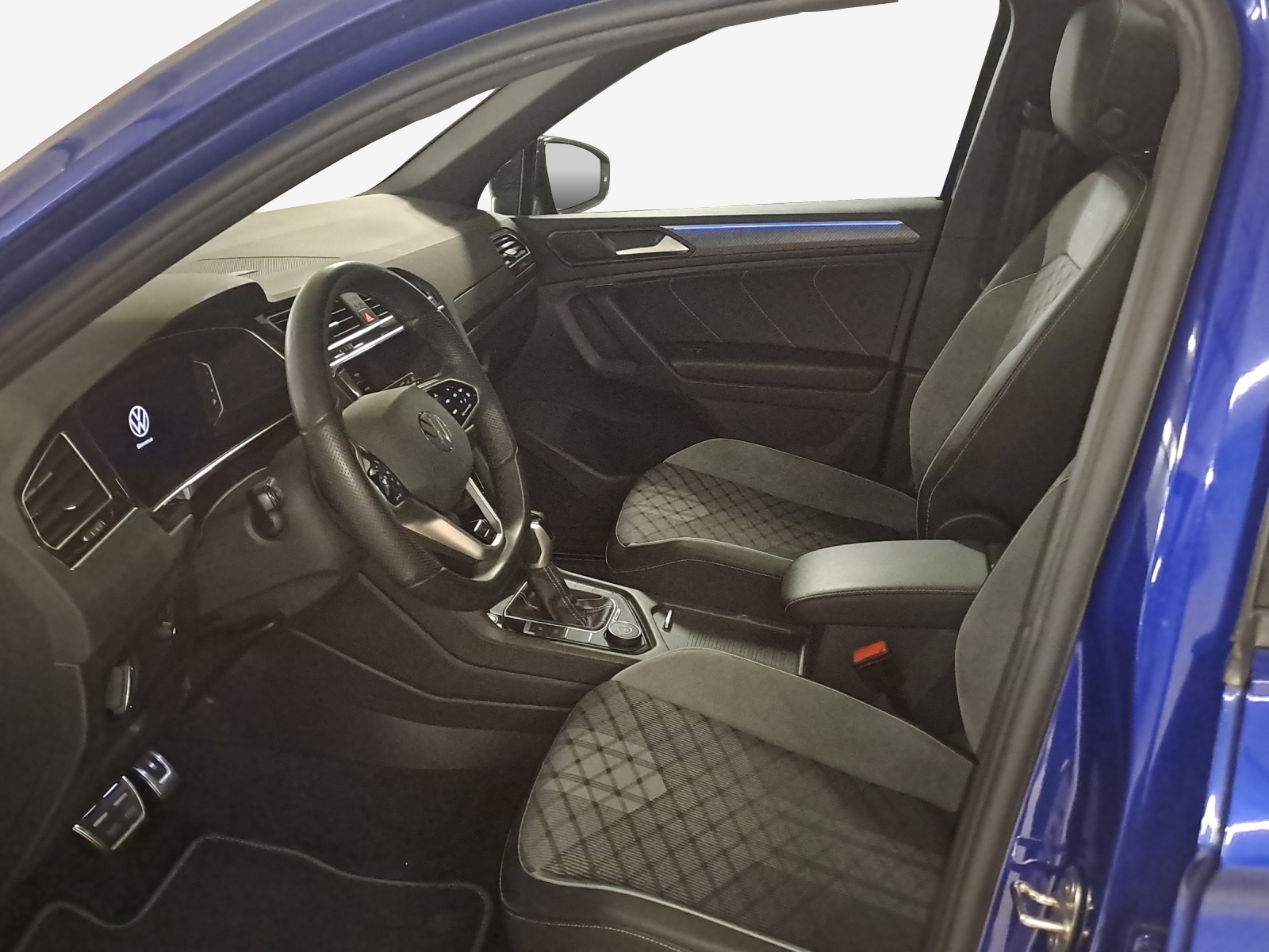 VW Tiguan 2.0TSI R-Line 4Motion DSG-image-7