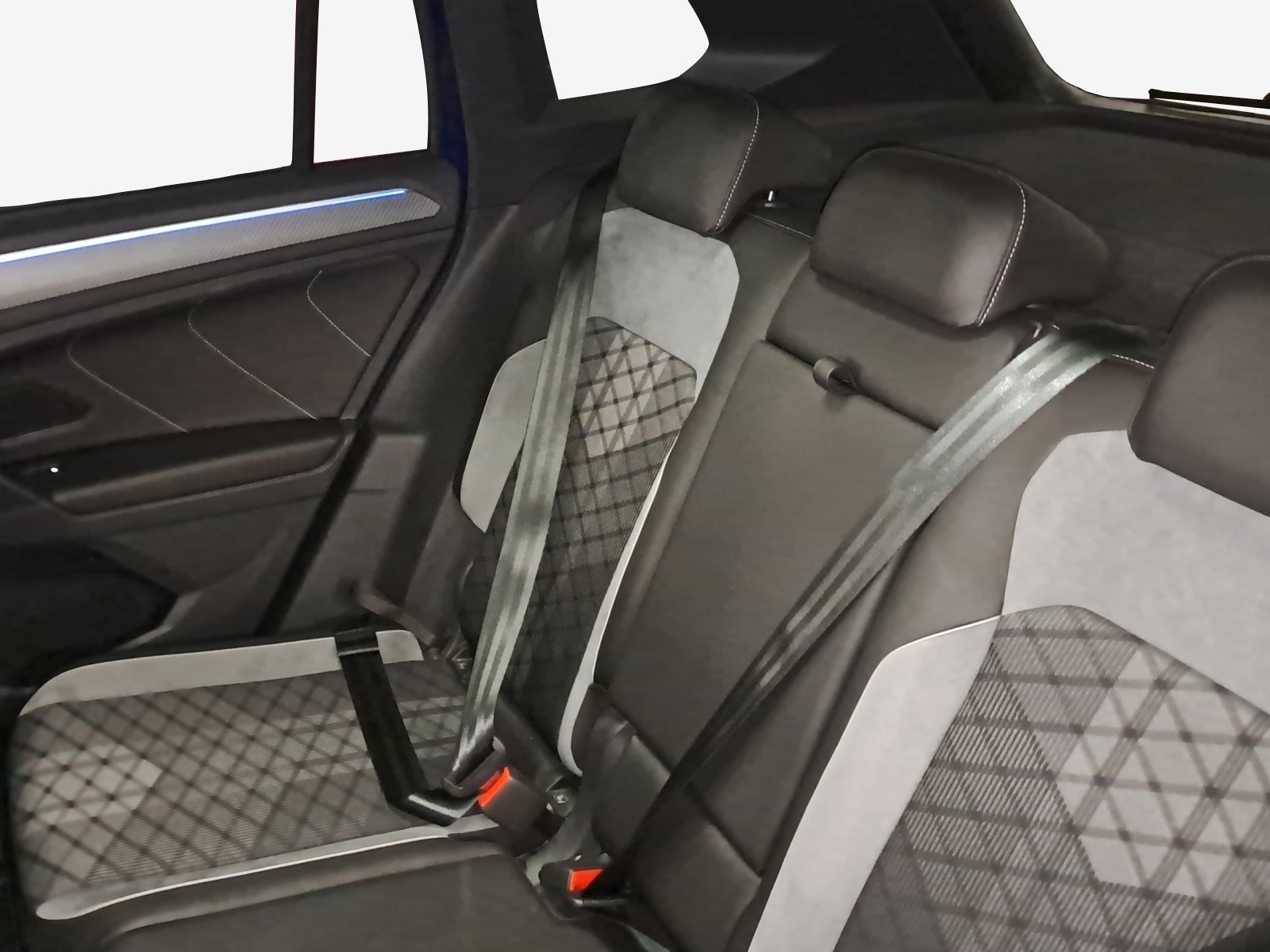 VW Tiguan 2.0TSI R-Line 4Motion DSG-image-11