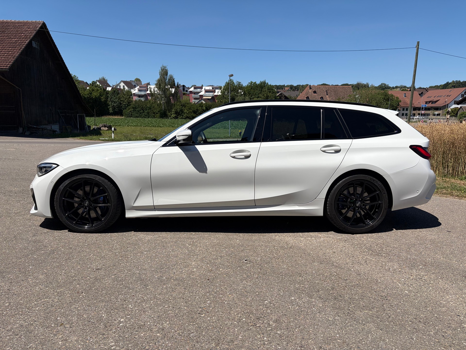 BMW 330d xDrive SAG-image-2