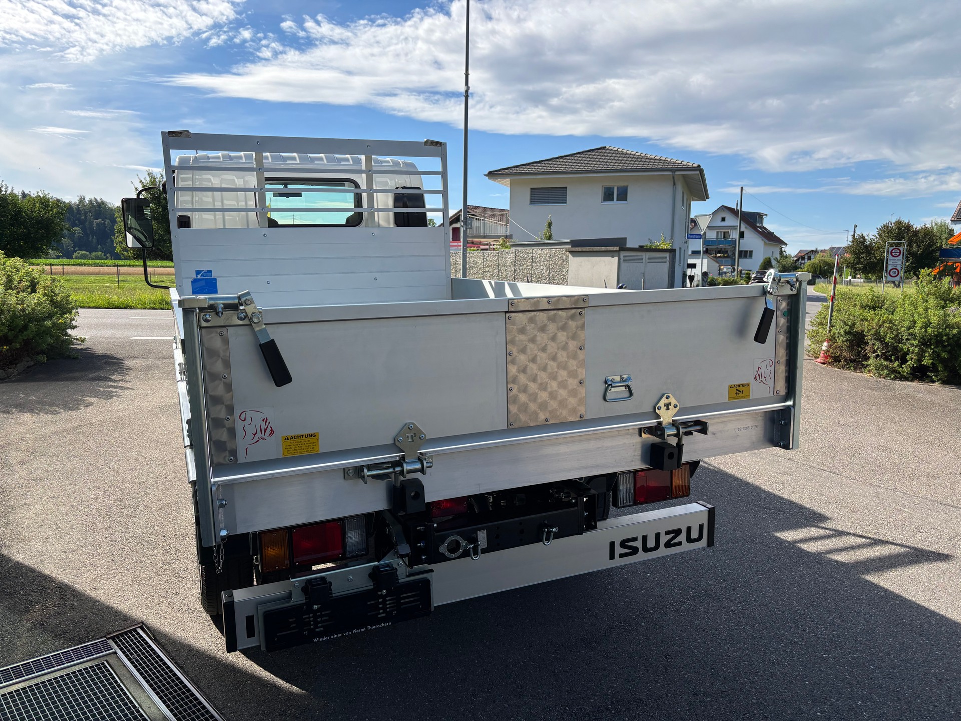 ISUZU M21 T E-image-2
