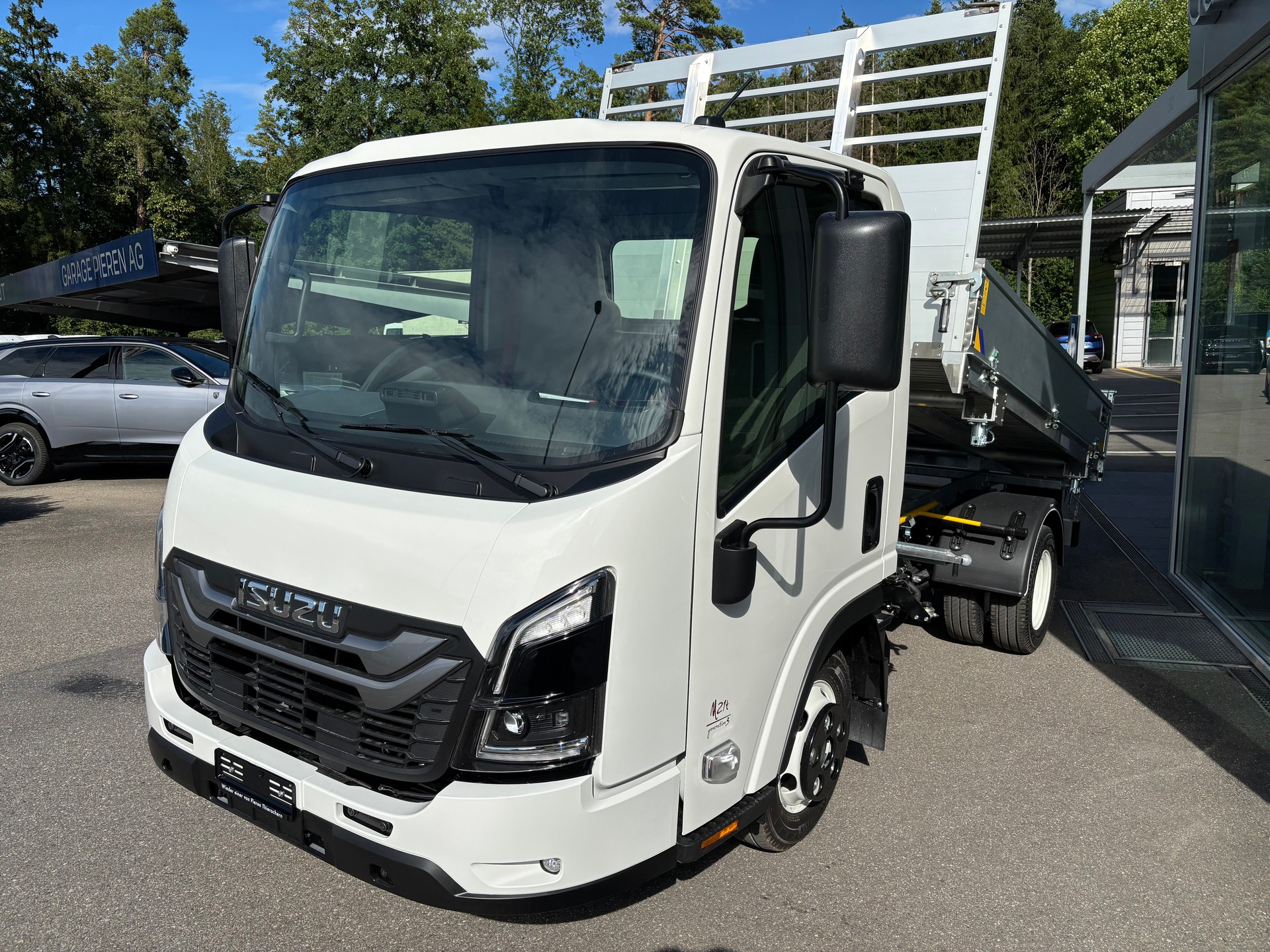 ISUZU M21 T E-image-1