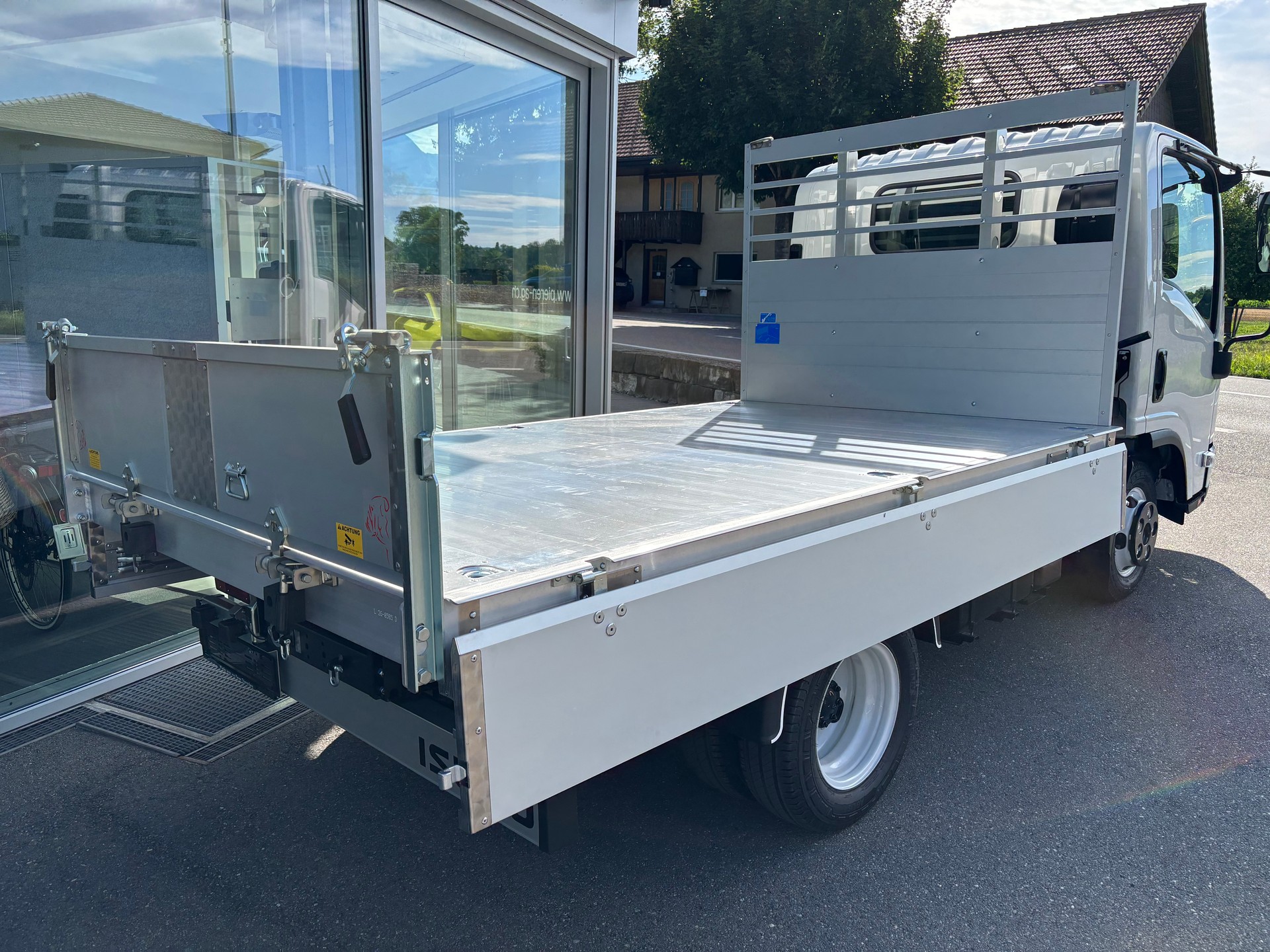 ISUZU M21 T E-image-4