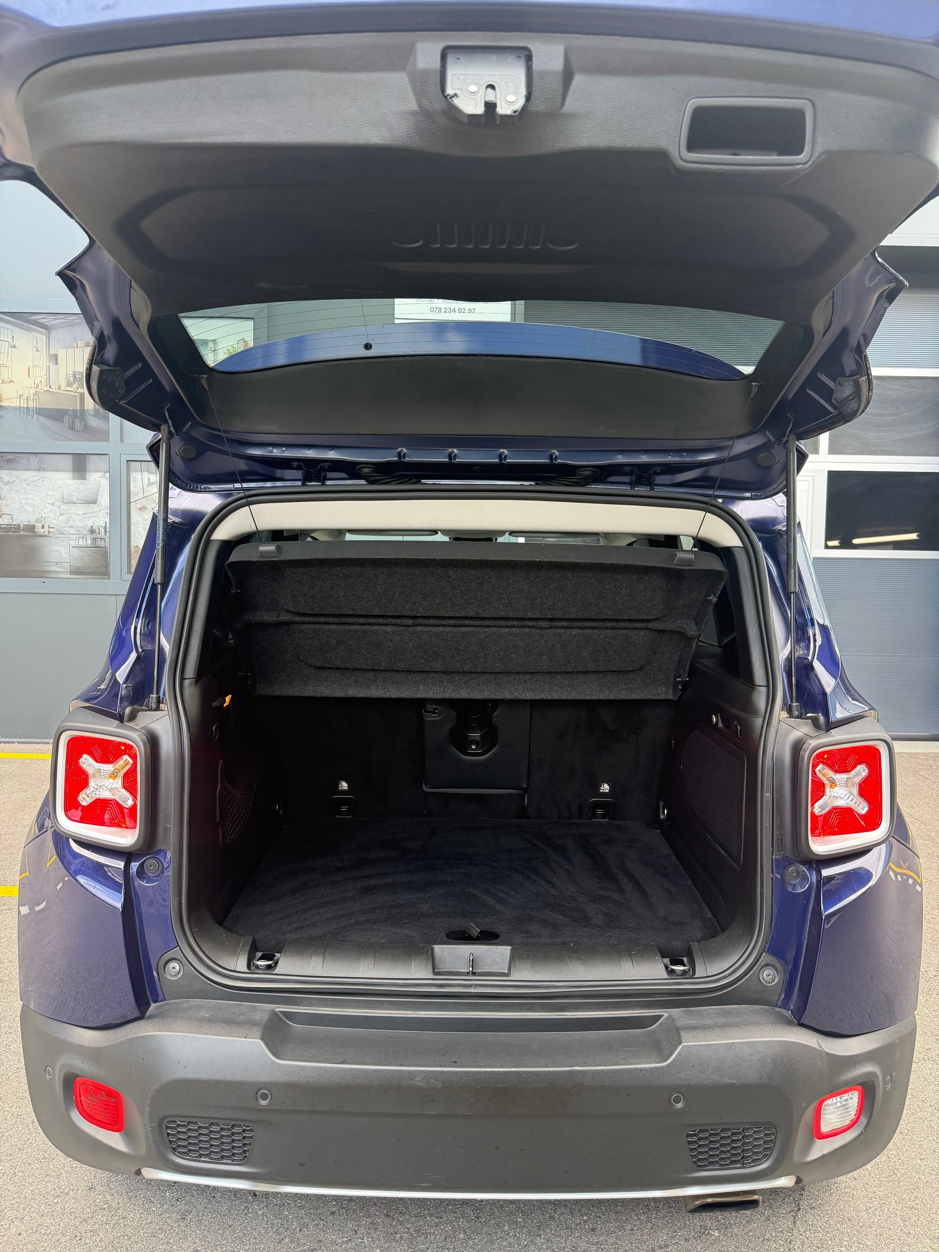 JEEP Renegade 1.4 Turbo Limited AWD-image-7