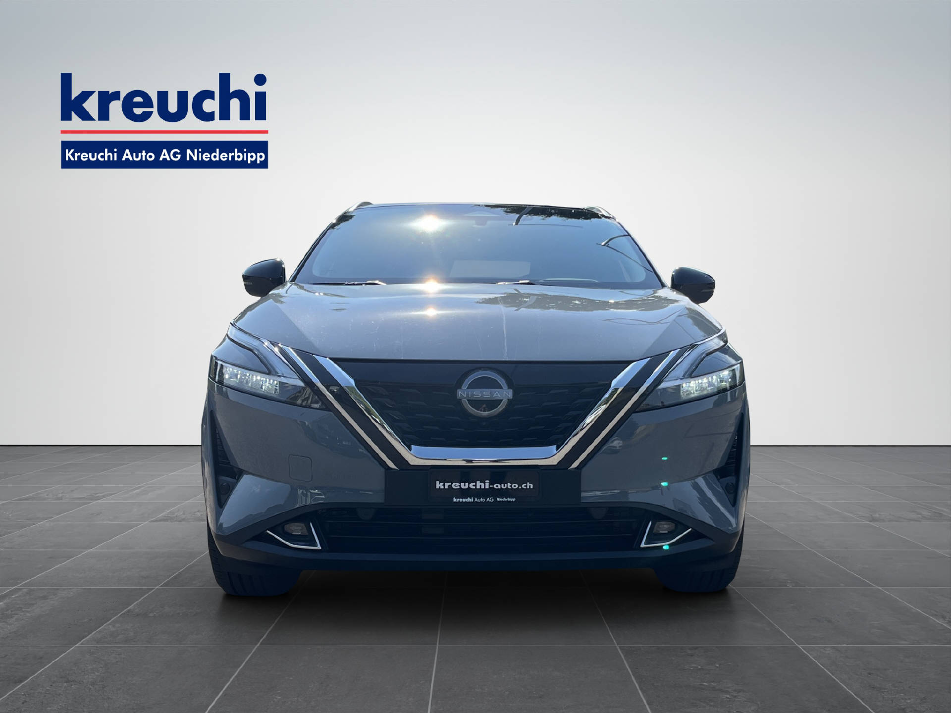 NISSAN Qashqai 1.5 VC-T Tekna-showroom-element-1