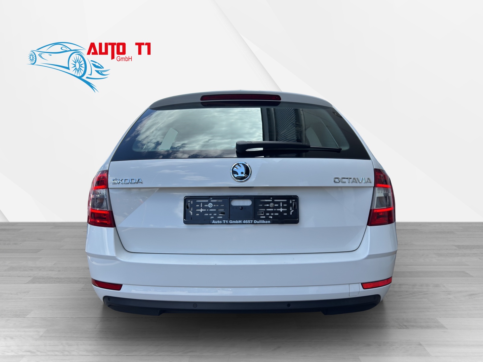 SKODA Octavia Combi 2.0 TDI Ambition DSG-image-2