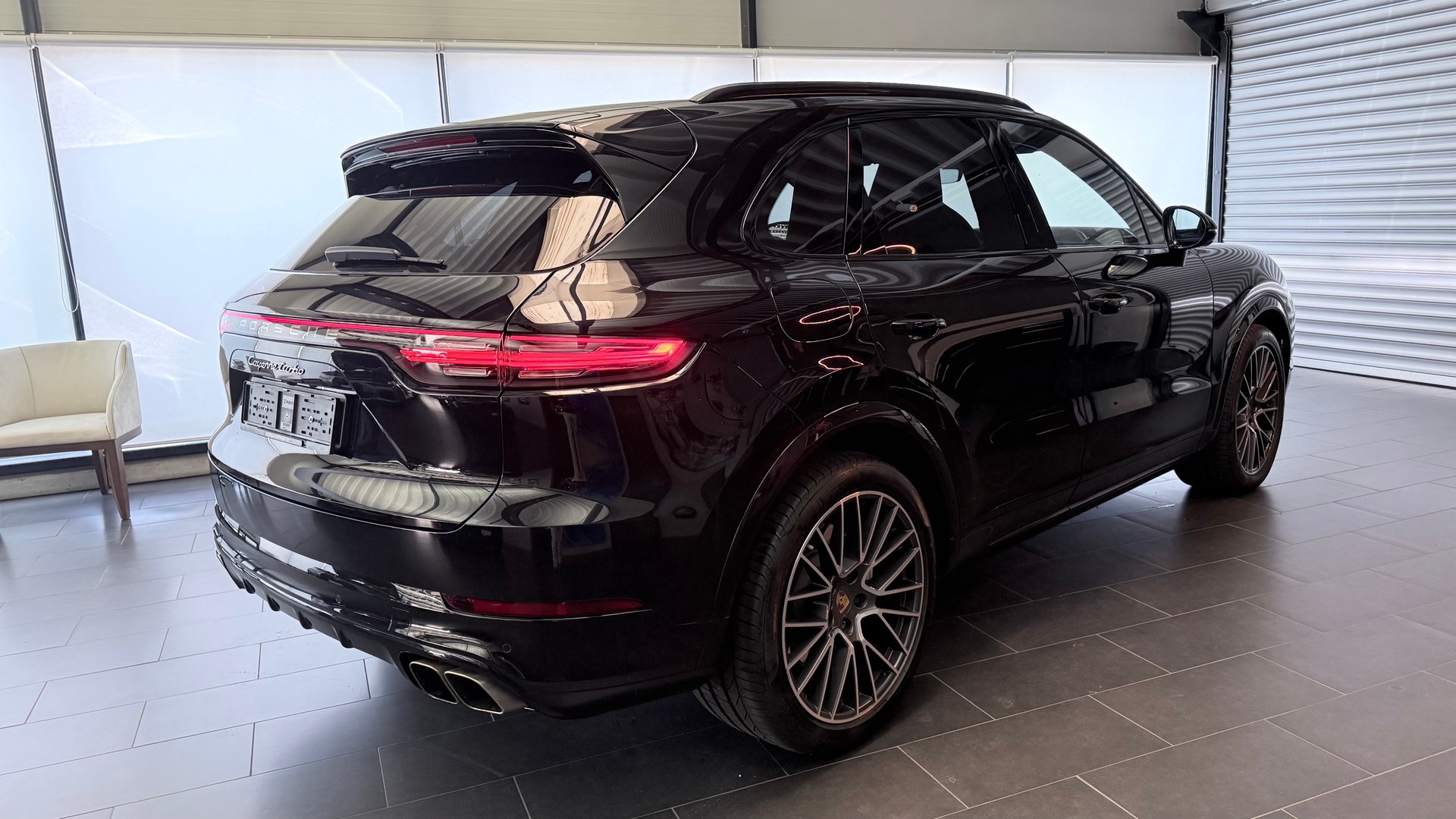 PORSCHE Cayenne 4.0 V8 Turbo-image-22