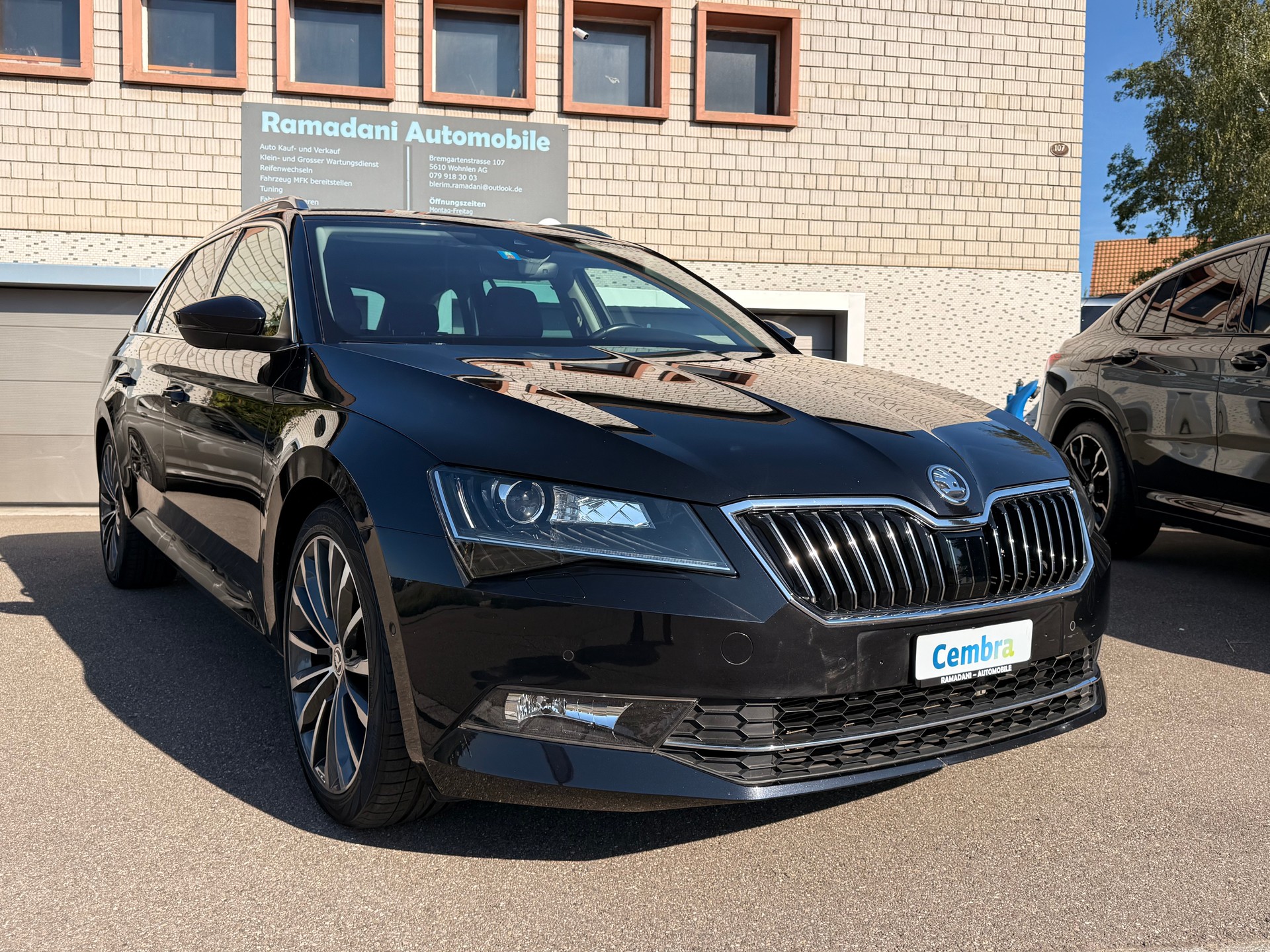 SKODA Superb Combi 2.0 TDi Style 4x4 DSG-image-0
