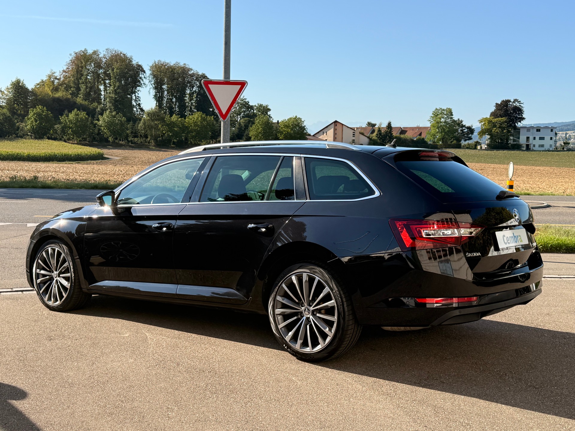 SKODA Superb Combi 2.0 TDi Style 4x4 DSG-image-3