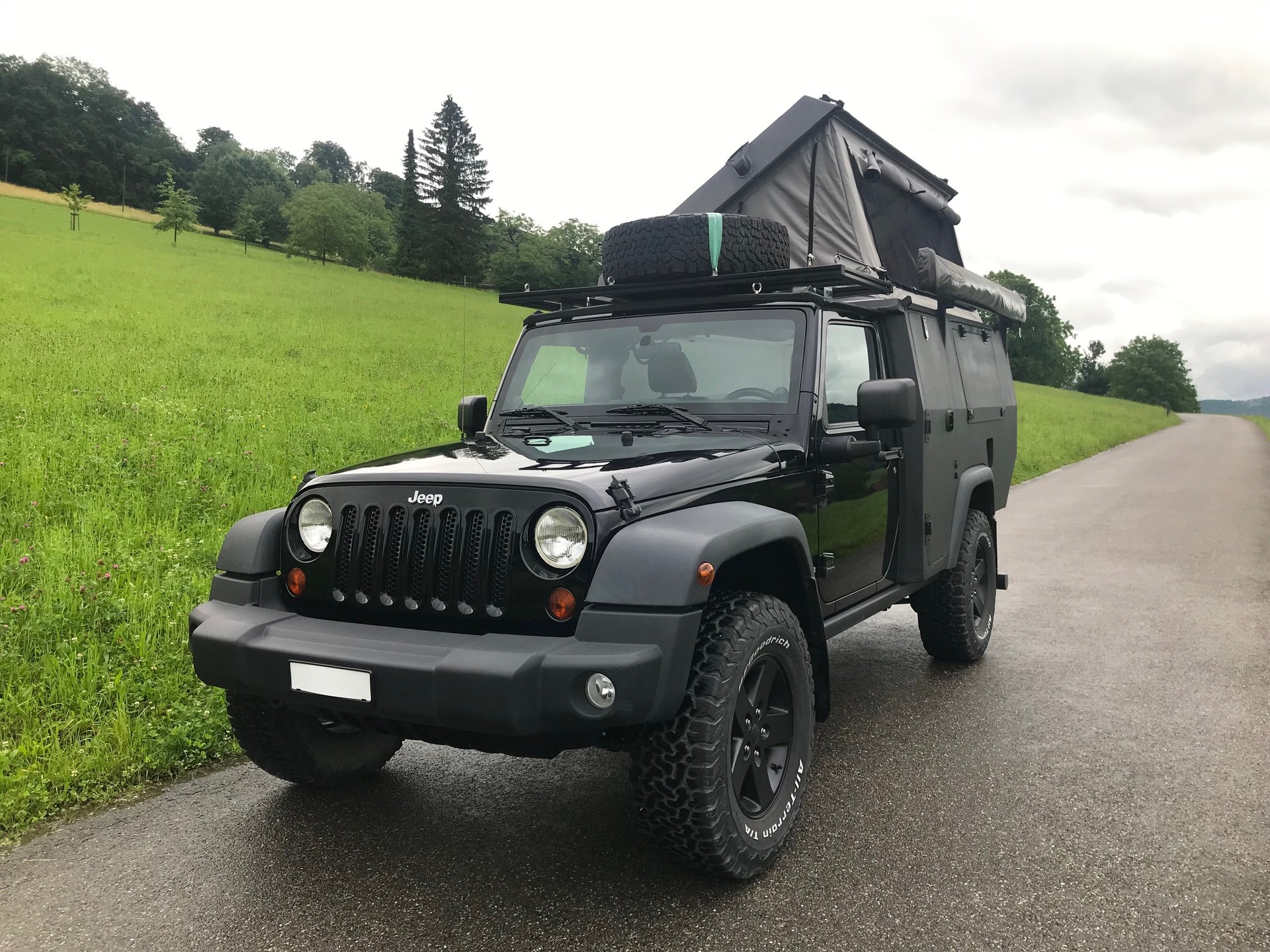 JEEP 3.8 Rubicon OFFROAD CAMPER-image-0