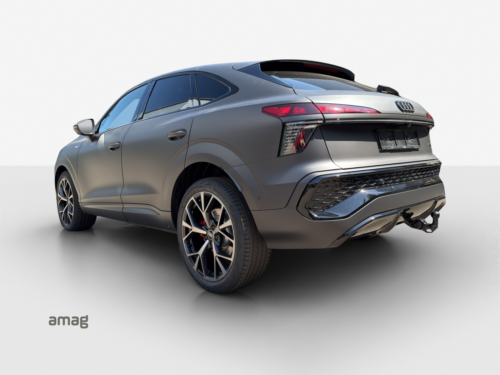 AUDI Q3 Sportback TFSI quattro 195 kW S tronic-image-2