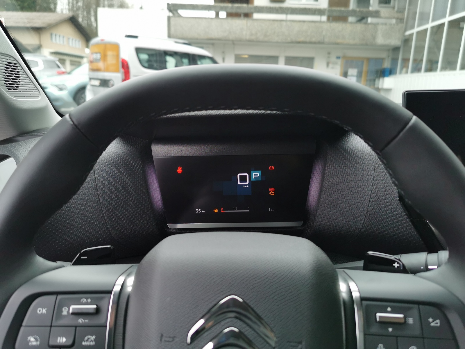 CITROEN C4 1.2 Pure Tech Shine EAT8-image-7