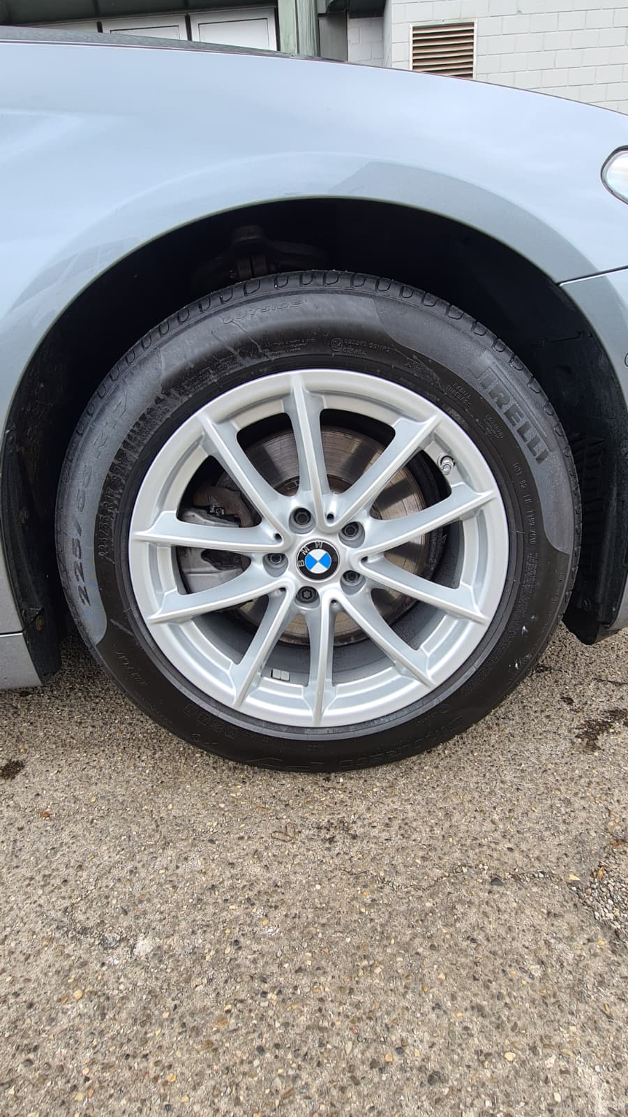 BMW 520d xDrive Touring Steptronic ** Voll-Leder ** Gr-Navi ** RF-Kamera ** PDC V+H ** Sitzheizung ** Frisch Ab MFK & Service **-image-18