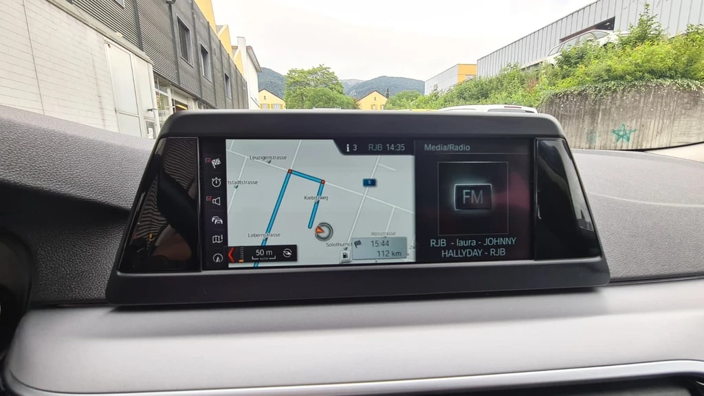 BMW 520d xDrive Touring Steptronic ** Voll-Leder ** Gr-Navi ** RF-Kamera ** PDC V+H ** Sitzheizung ** Frisch Ab MFK & Service **-image-11