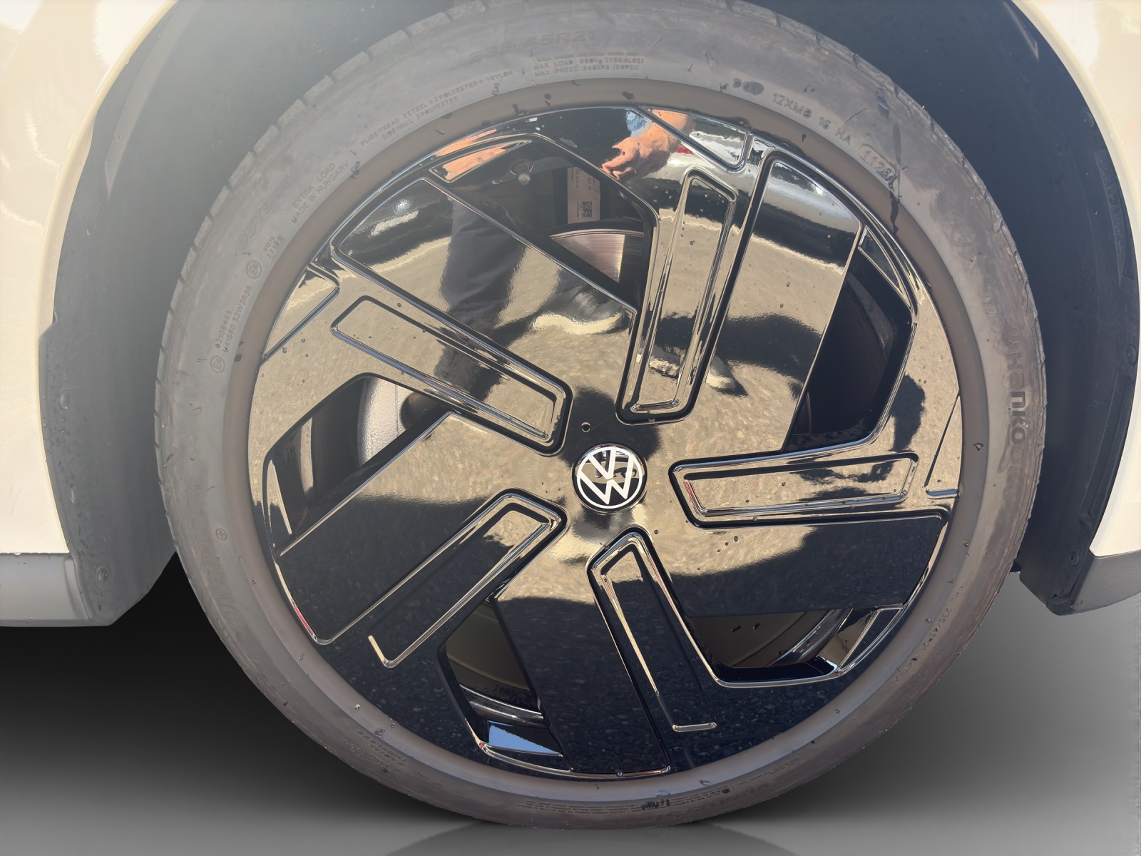 VW ID.Buzz NWB GTX 4 Motion-image-15