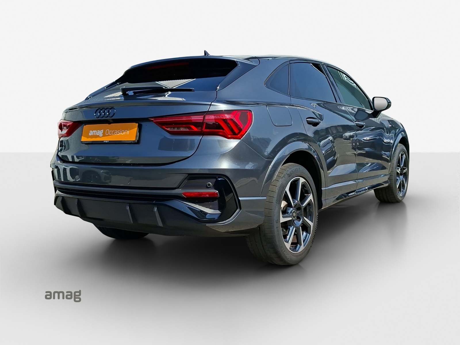 AUDI Q3 35 TFSI S line Attraction S-tronic-image-4