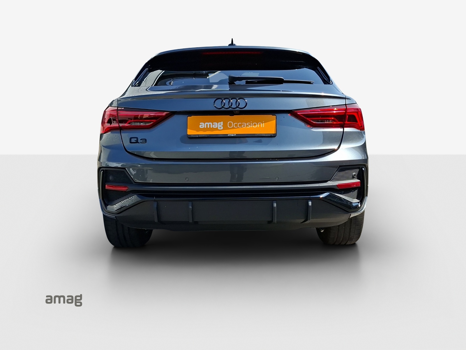 AUDI Q3 35 TFSI S line Attraction S-tronic-image-3