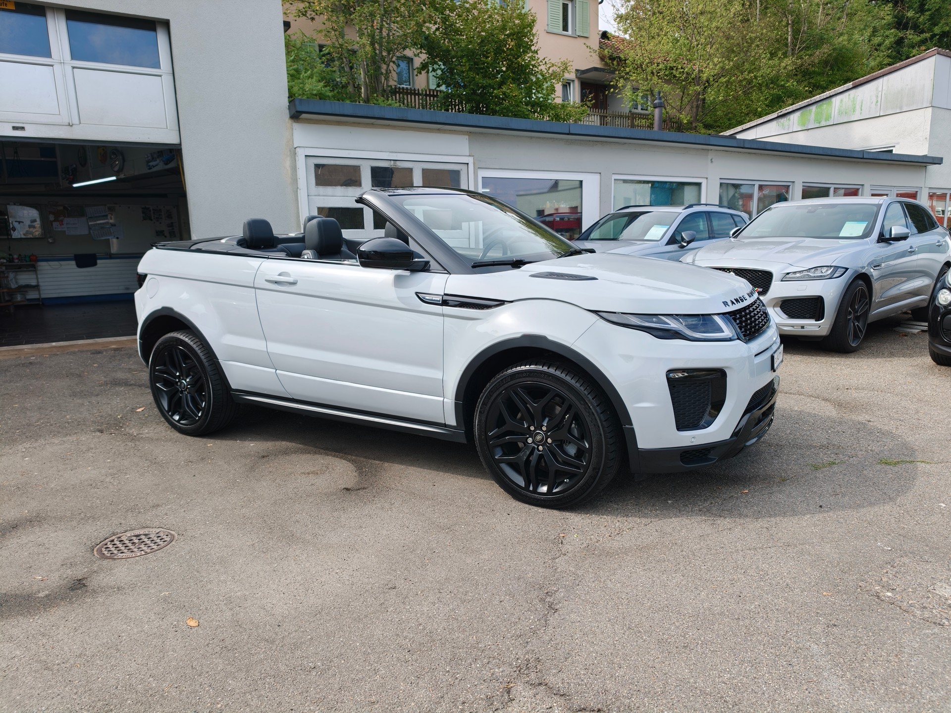 LAND ROVER Range Rover Evoque Conver. 2.0 TD4 HSE Dynamic AT9 HELLO SNOW 1 of 100-image-2