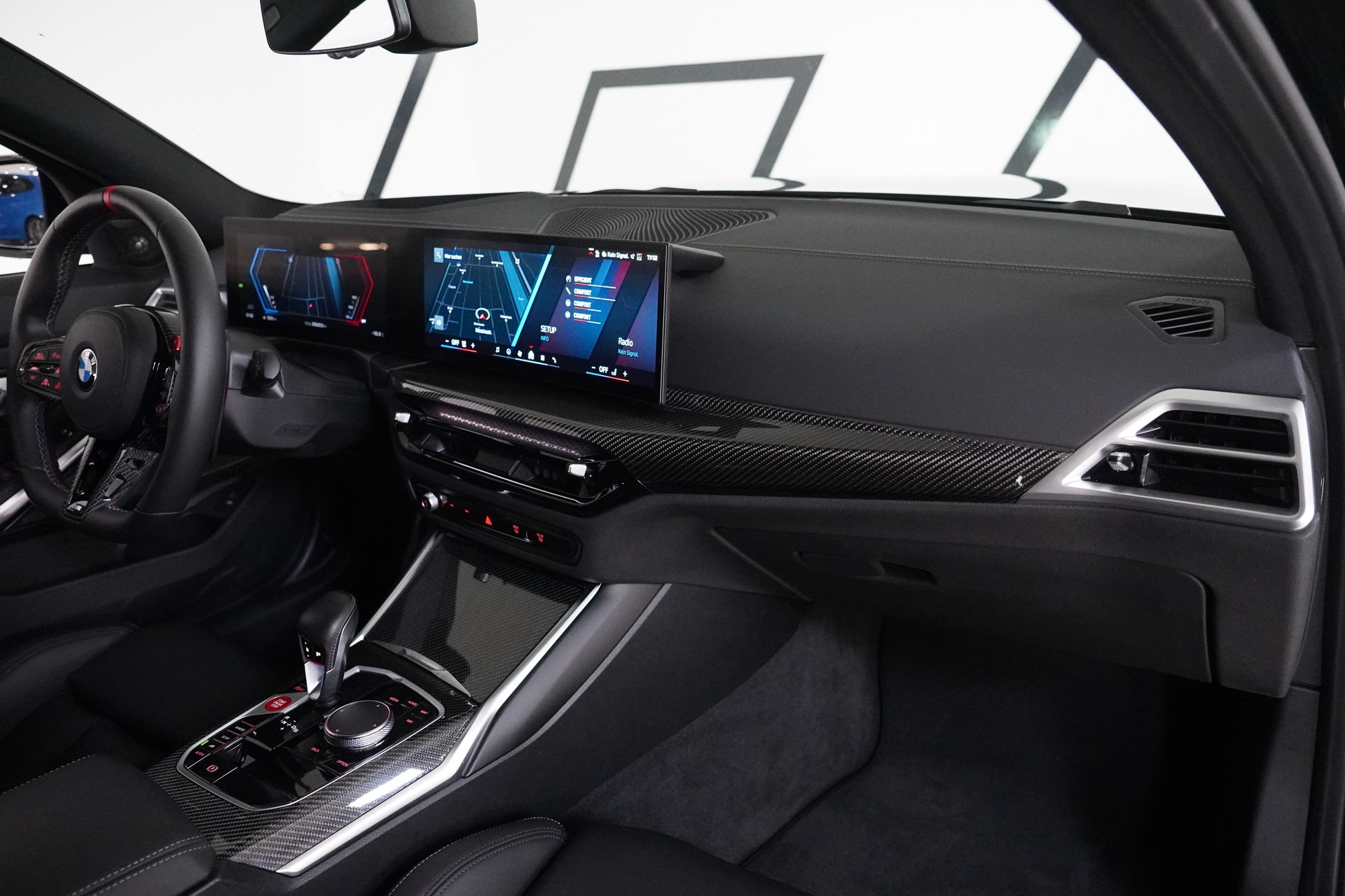 BMW M3 Touring xDrive Competition M-image-16