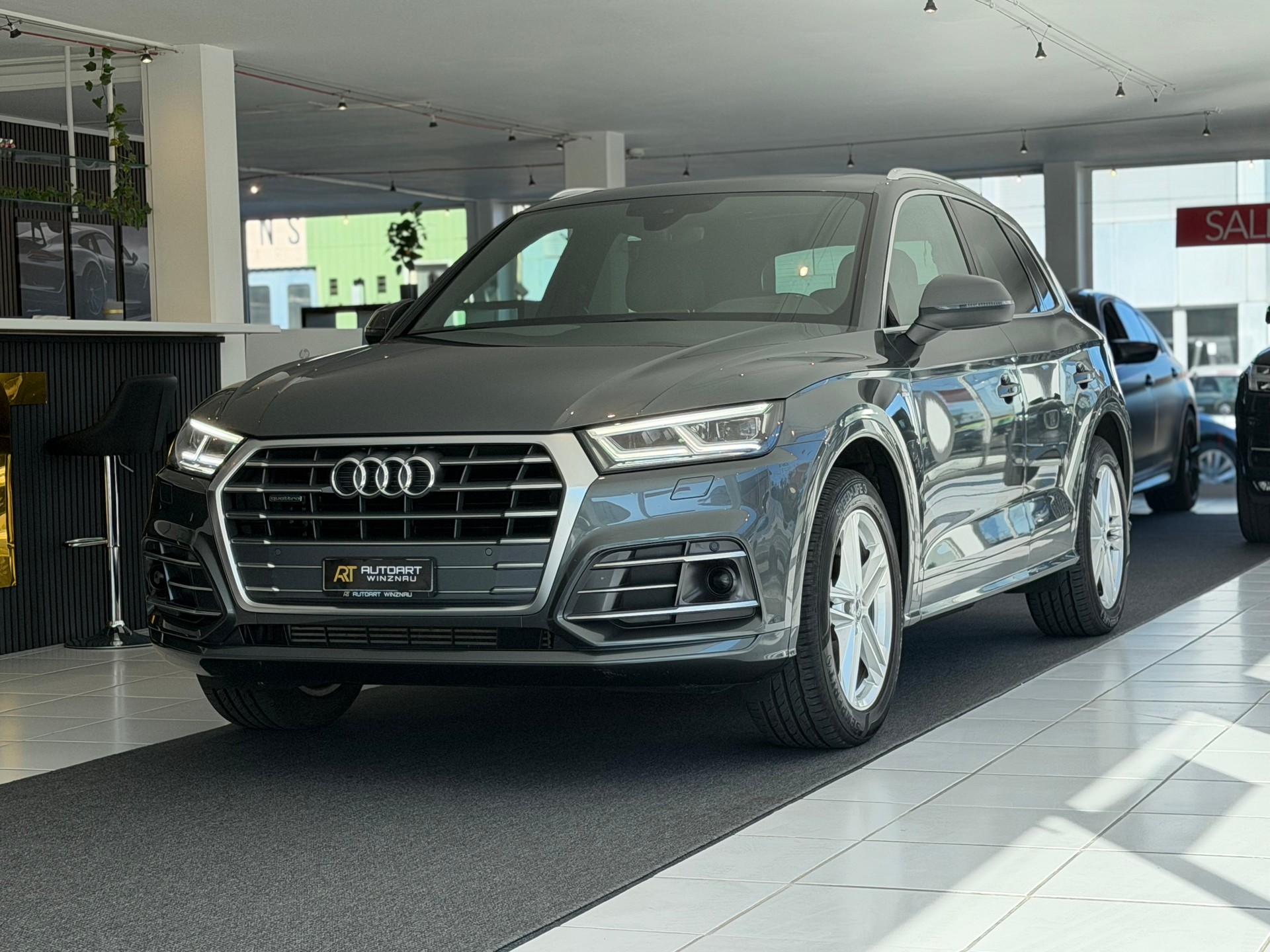 AUDI Q5 2.0 TFSI sport quattro S-tronic **TOP Ausstattung**