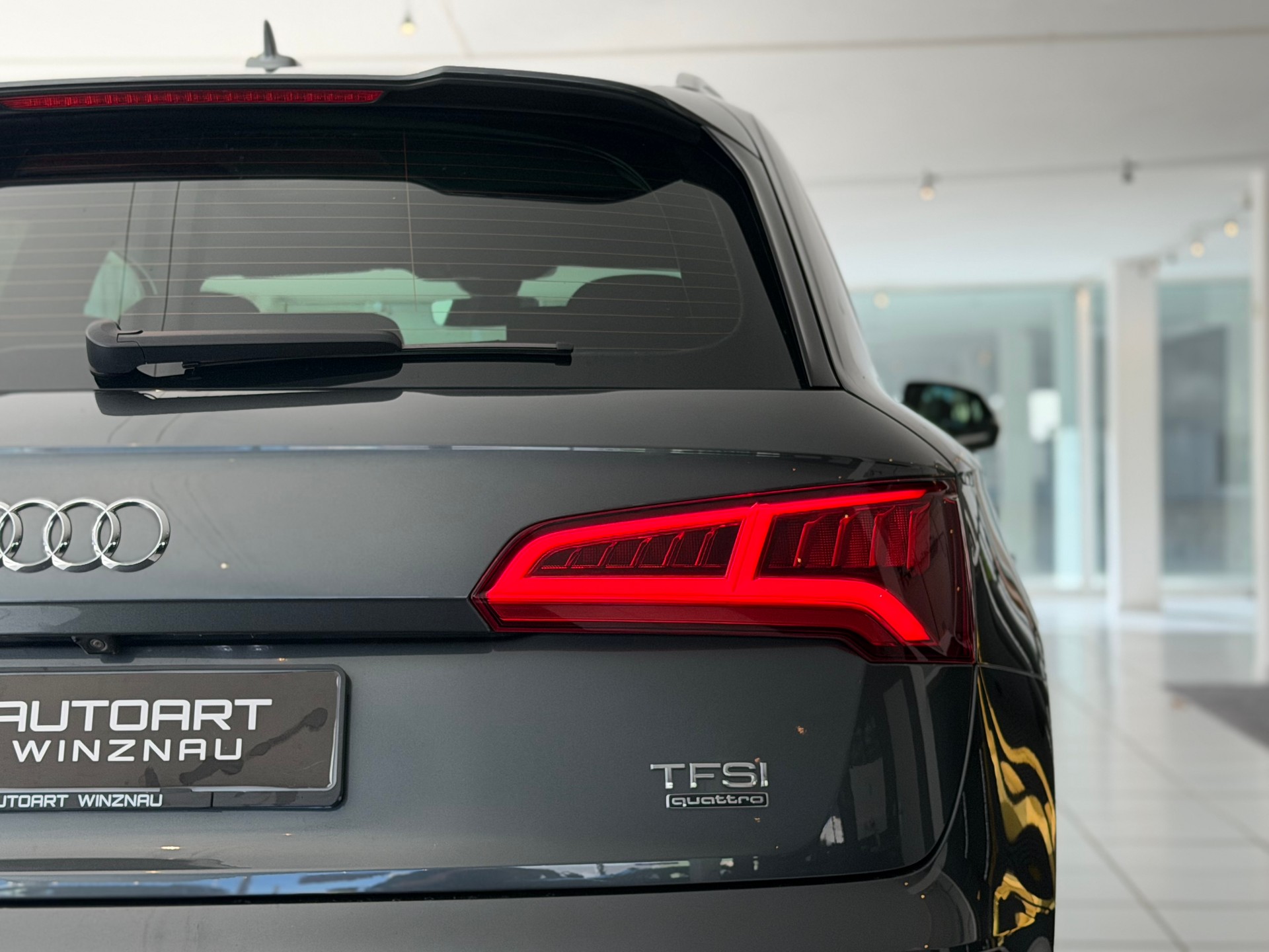 AUDI Q5 2.0 TFSI sport quattro S-tronic **TOP Ausstattung**-image-23