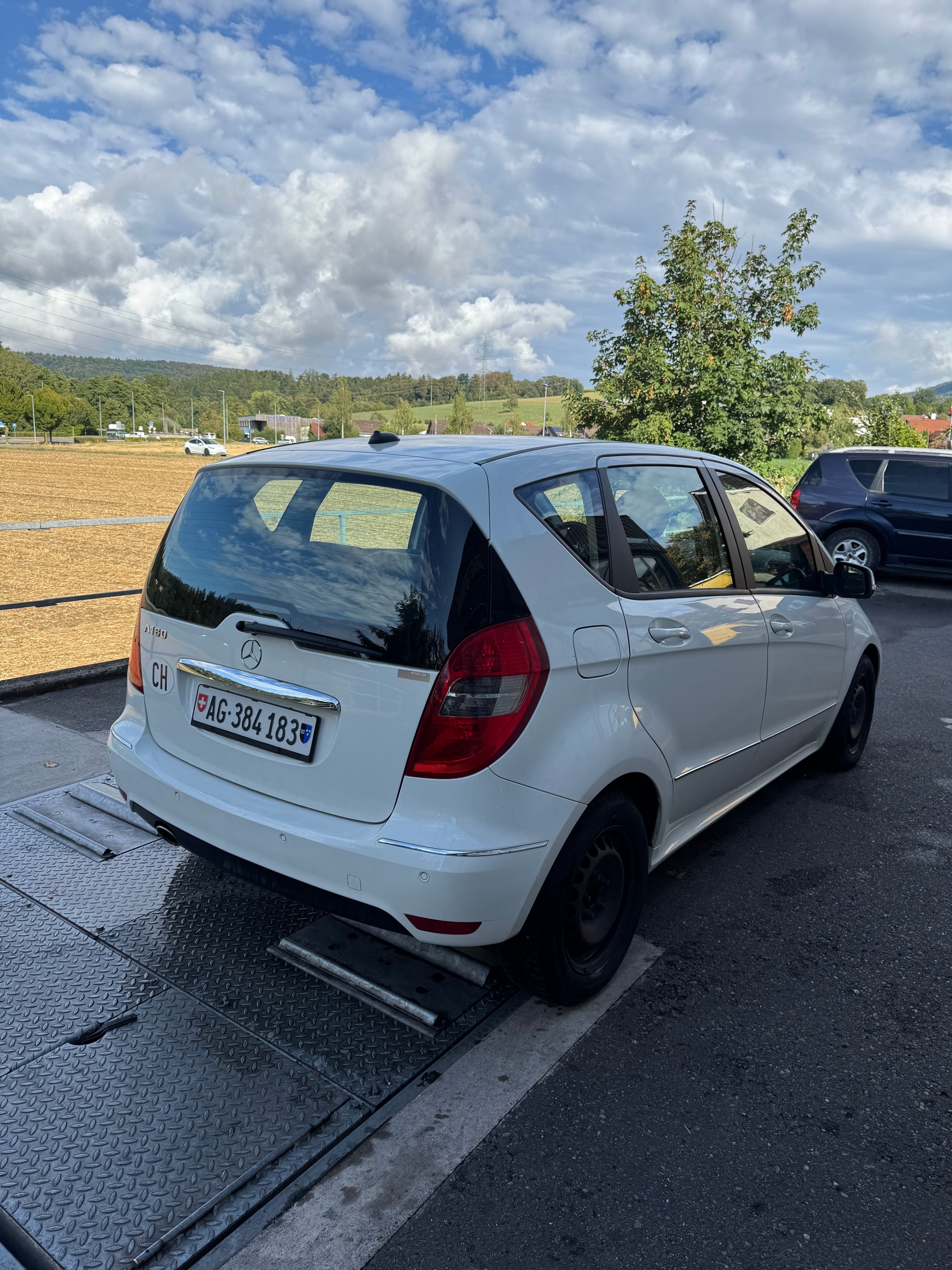 MERCEDES-BENZ A 180 Style Autotronic-image-4