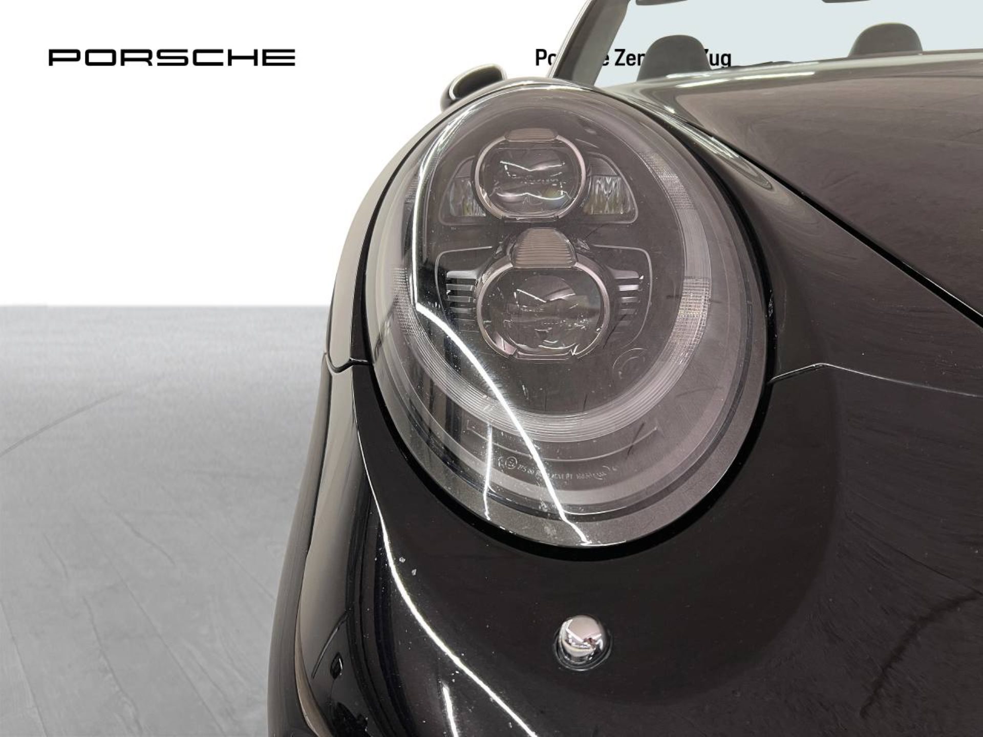 PORSCHE 911 Turbo S Cabriolet-image-12