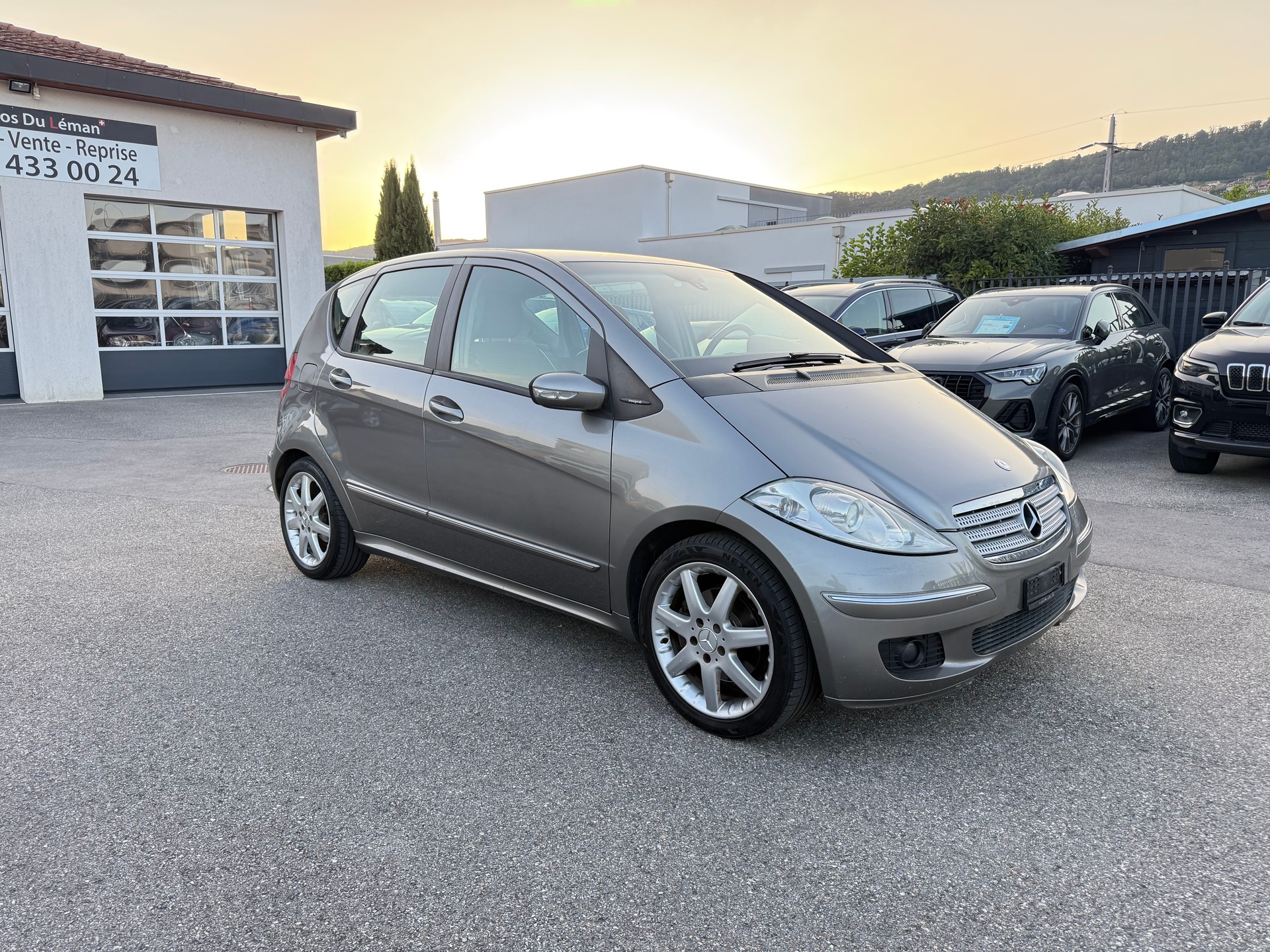 MERCEDES-BENZ A 200 T Elégance-image-1
