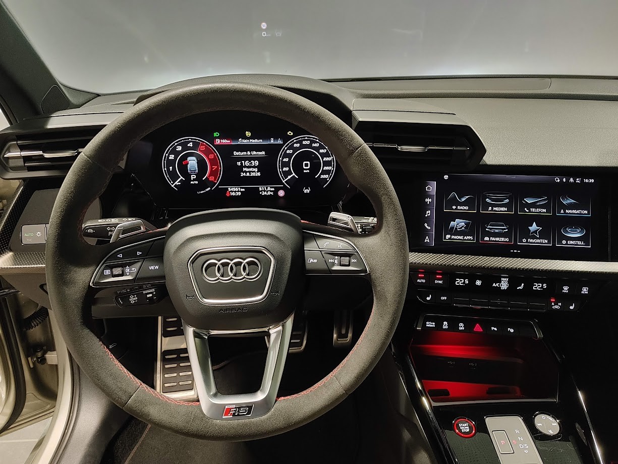 AUDI RS3 Sportback 2.5 TSI quattro S-tronic-image-4