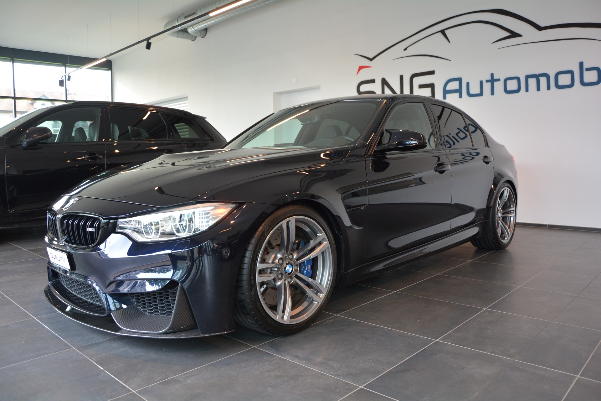 BMW M3-image-1