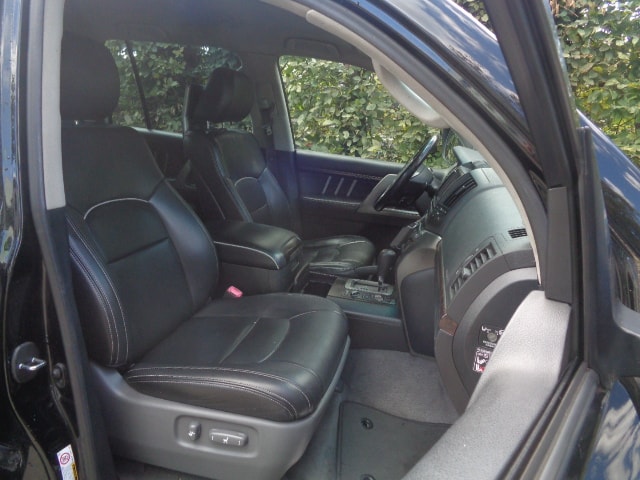 TOYOTA Land Cruiser V8 4.7 Linea Luna-image-4
