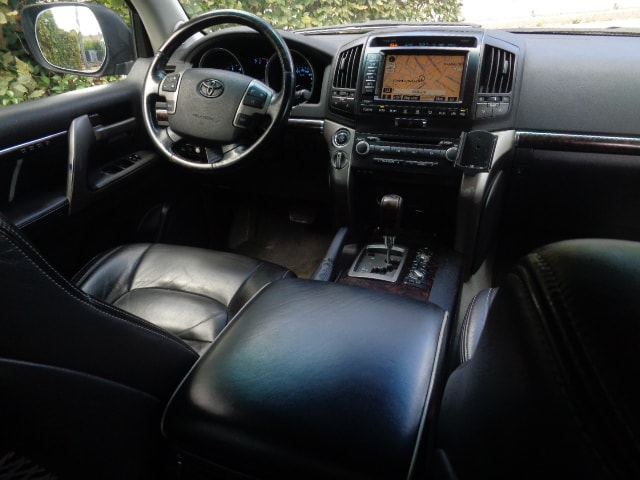TOYOTA Land Cruiser V8 4.7 Linea Luna-image-3