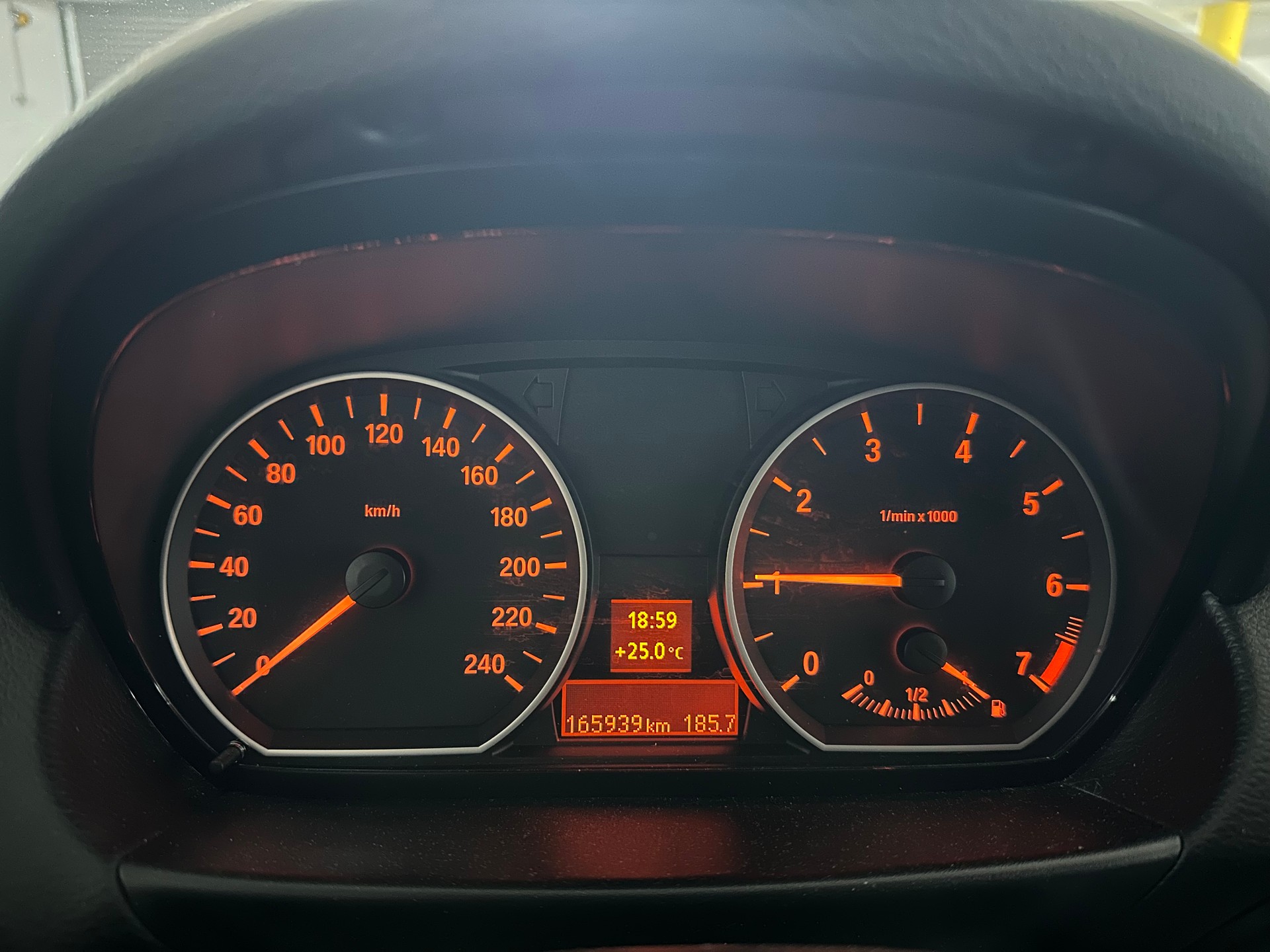 BMW 116i-image-5