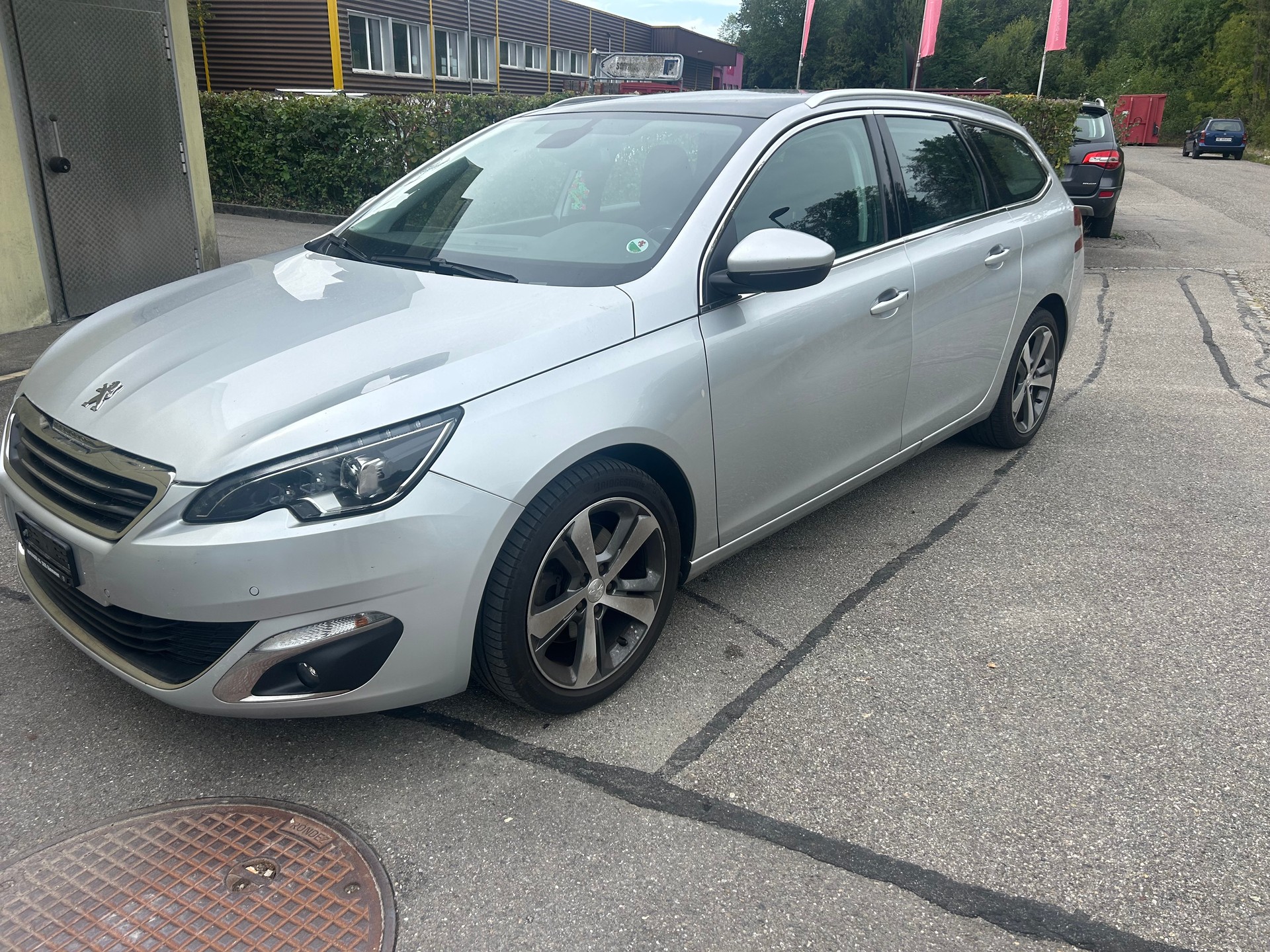 PEUGEOT 308 SW 2.0 BlueHDI GT Line-image-1