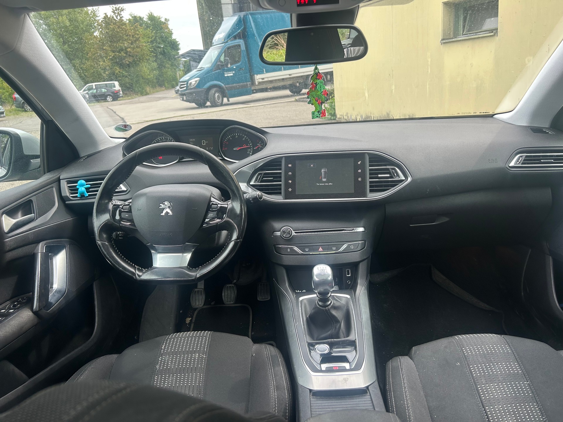 PEUGEOT 308 SW 2.0 BlueHDI GT Line-image-6