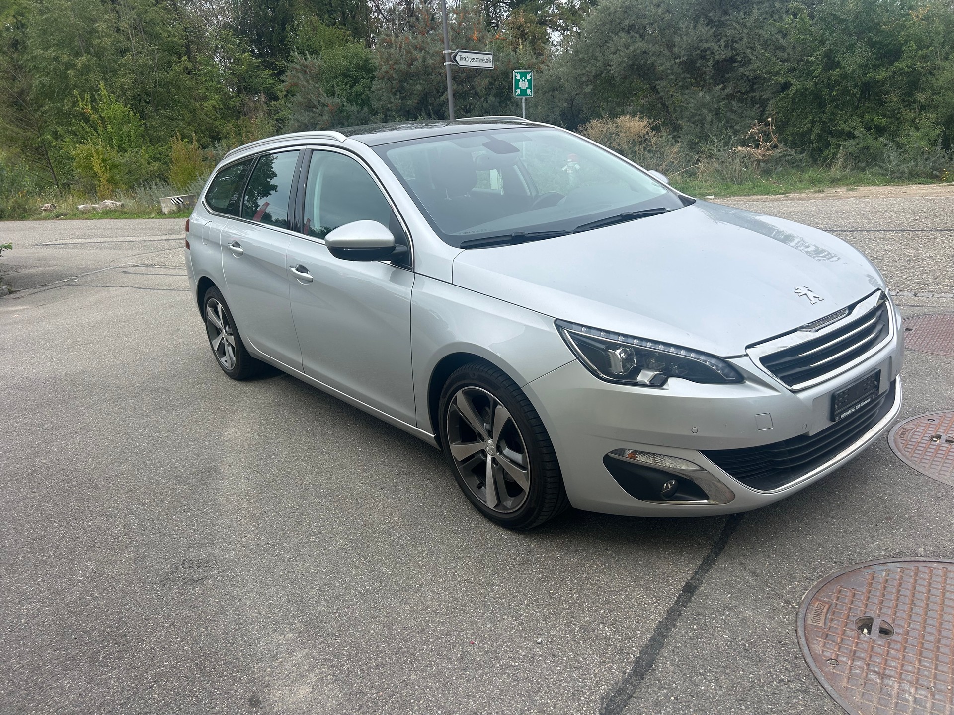 PEUGEOT 308 SW 2.0 BlueHDI GT Line-image-2