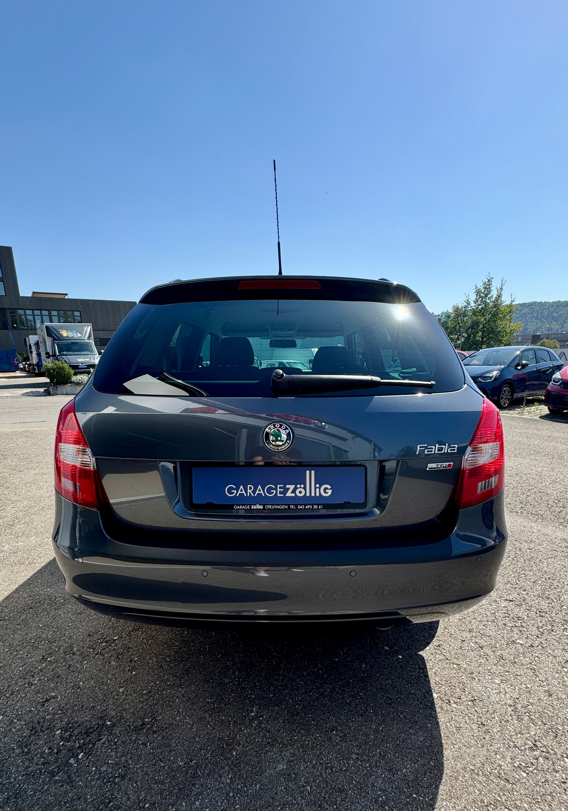 SKODA Fabia 1.2 TSI Ambiente DSG-image-4