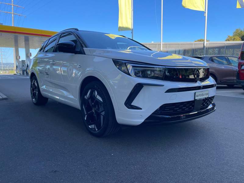 OPEL Grandland 1.6 T PHEV GSE-image-1