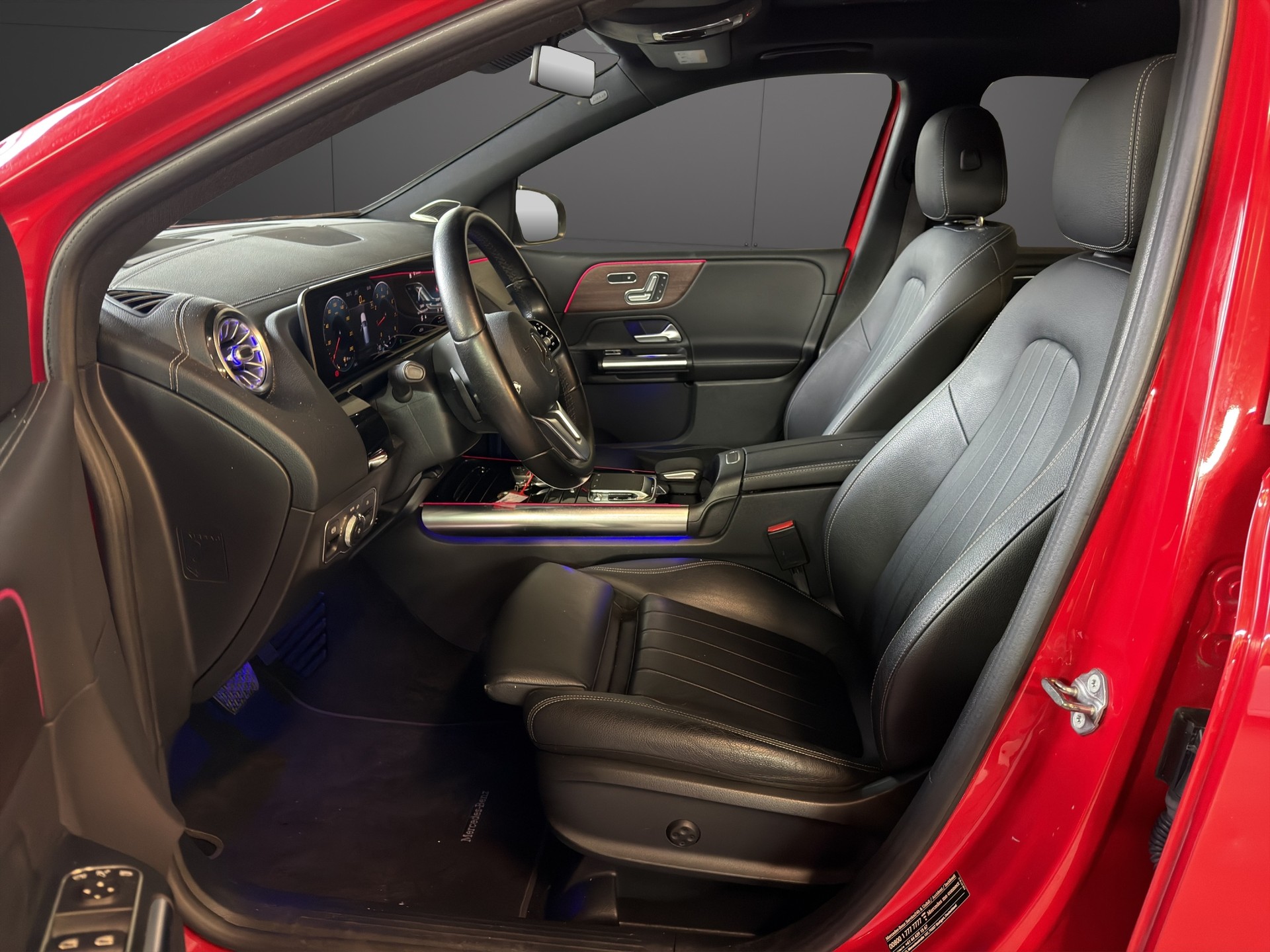 MERCEDES-BENZ B 180 Progressive 7G-DCT Hagelschaden-image-13