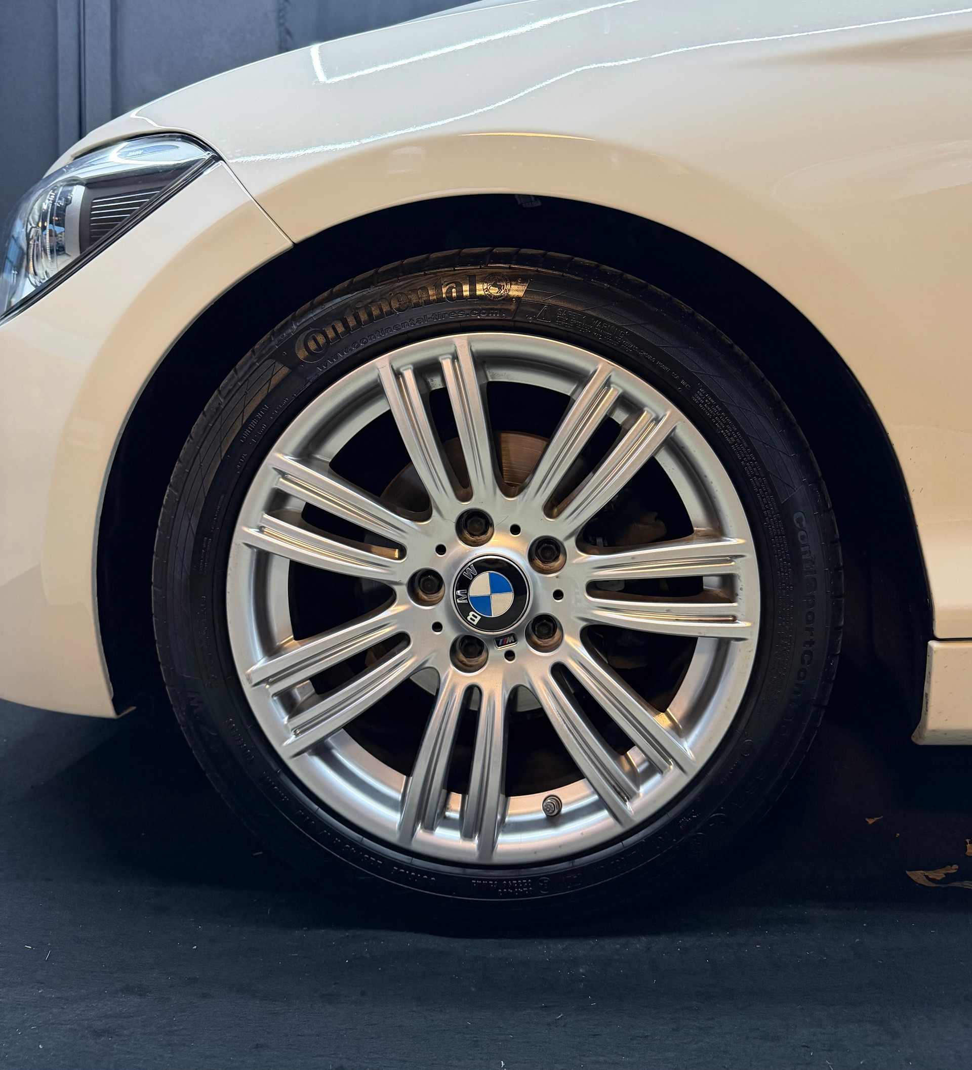 BMW 116i Sport Line Steptronic-image-3