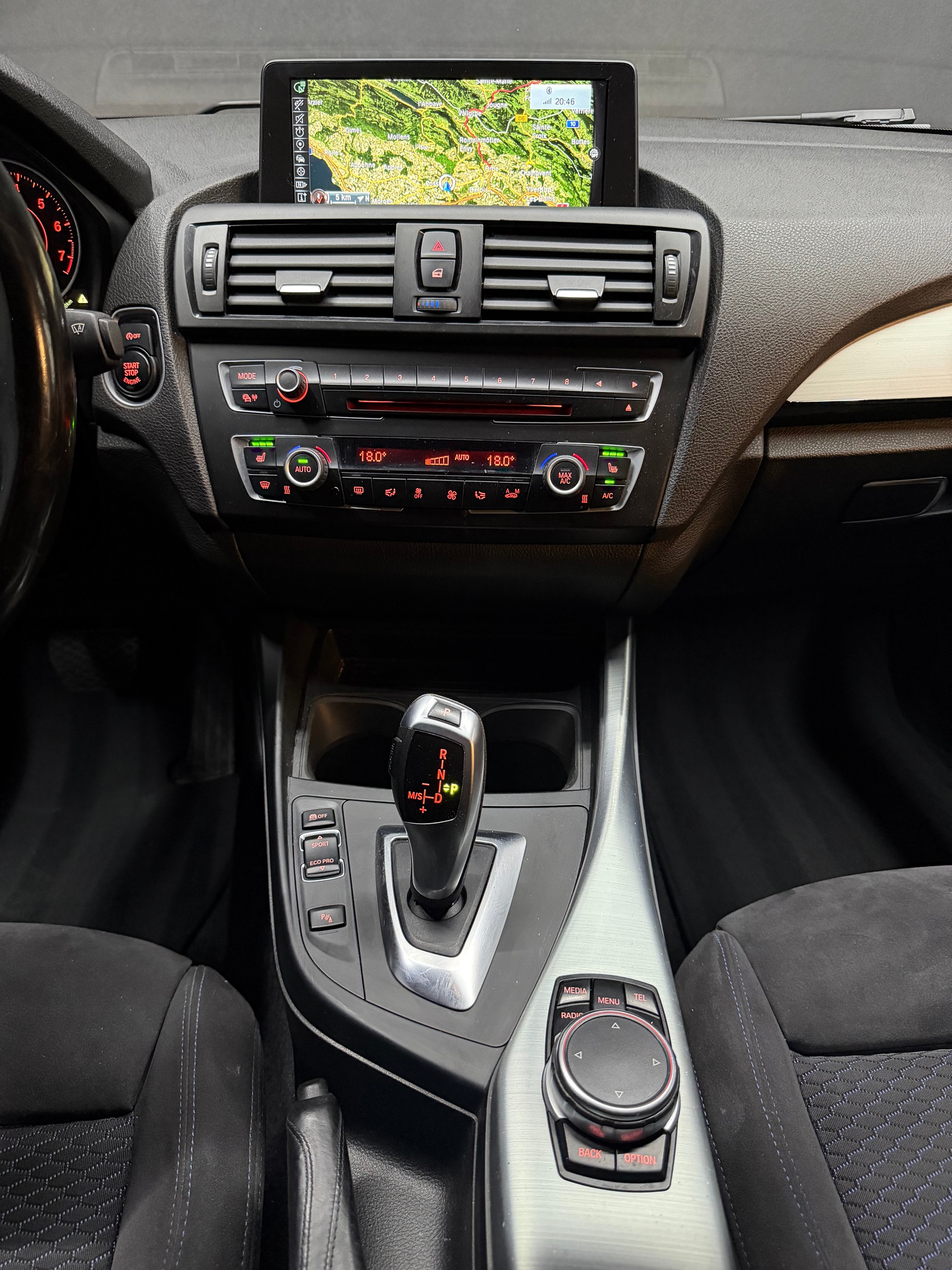 BMW 116i Sport Line Steptronic-image-14