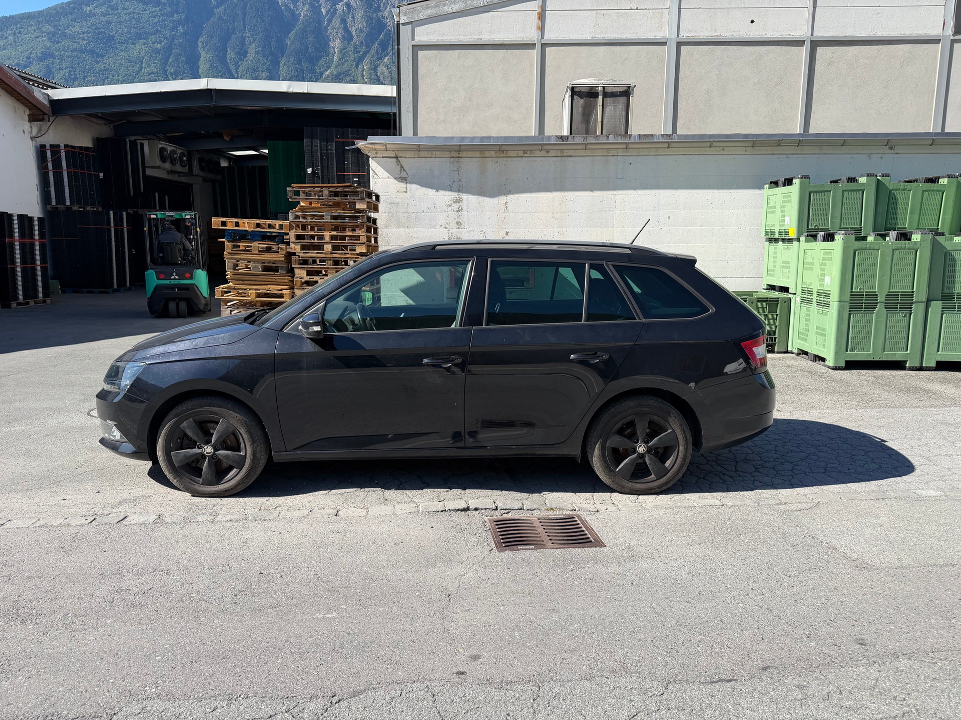 SKODA Fabia 1.2 TSI Swiss Edition-image-2