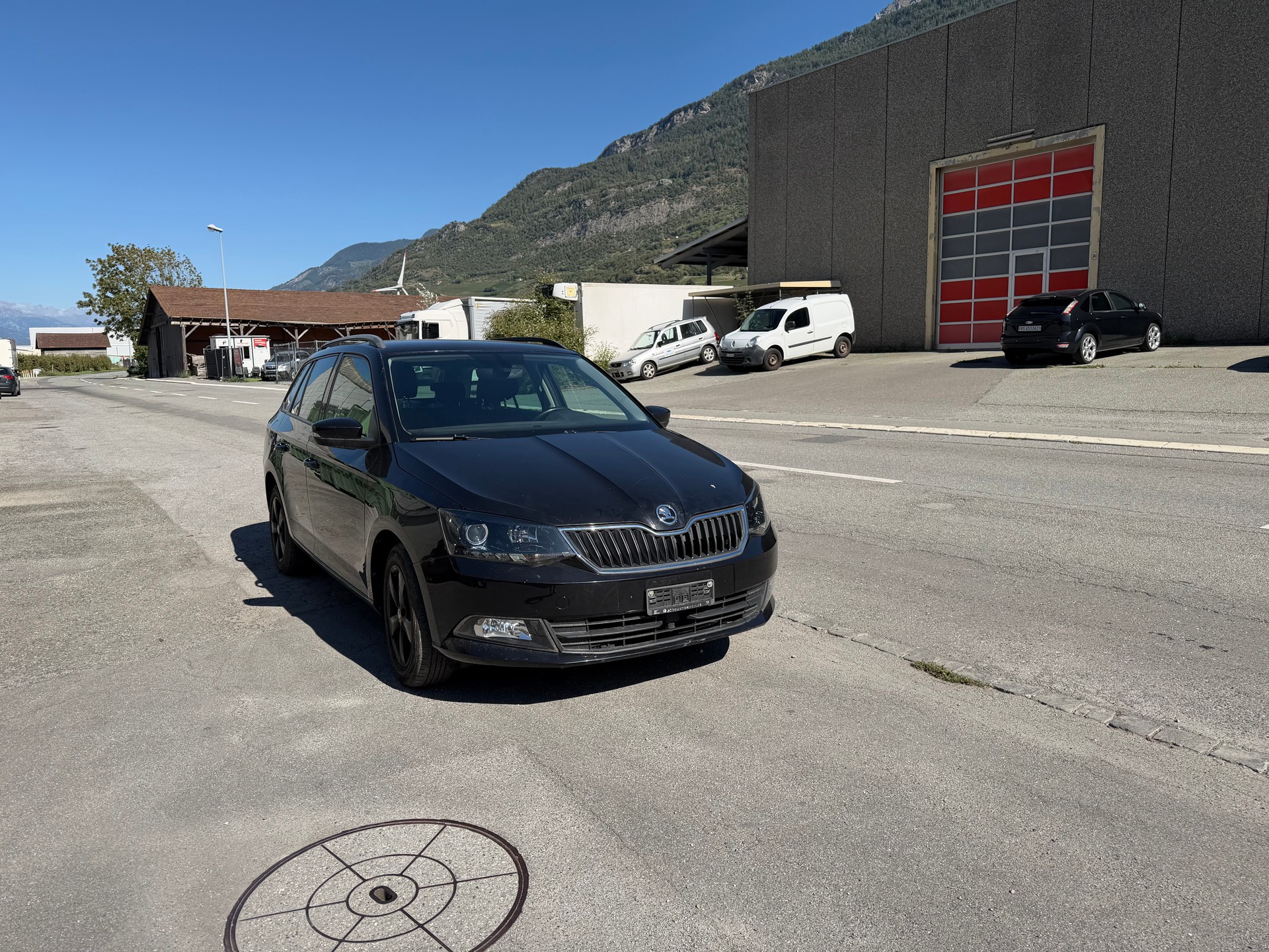 SKODA Fabia 1.2 TSI Swiss Edition-image-9