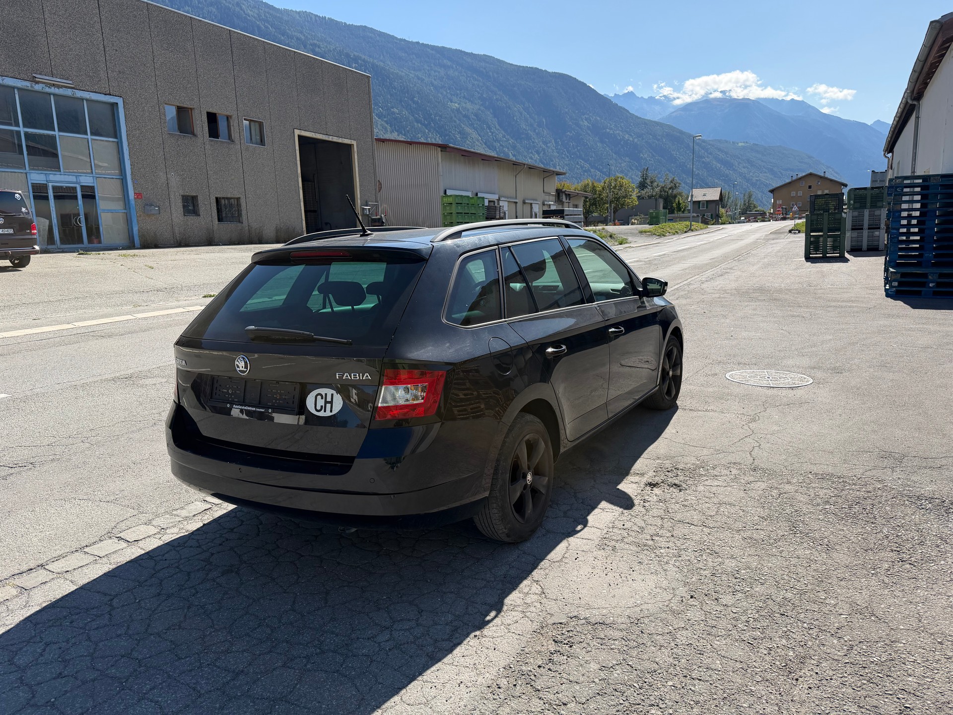 SKODA Fabia 1.2 TSI Swiss Edition-image-4